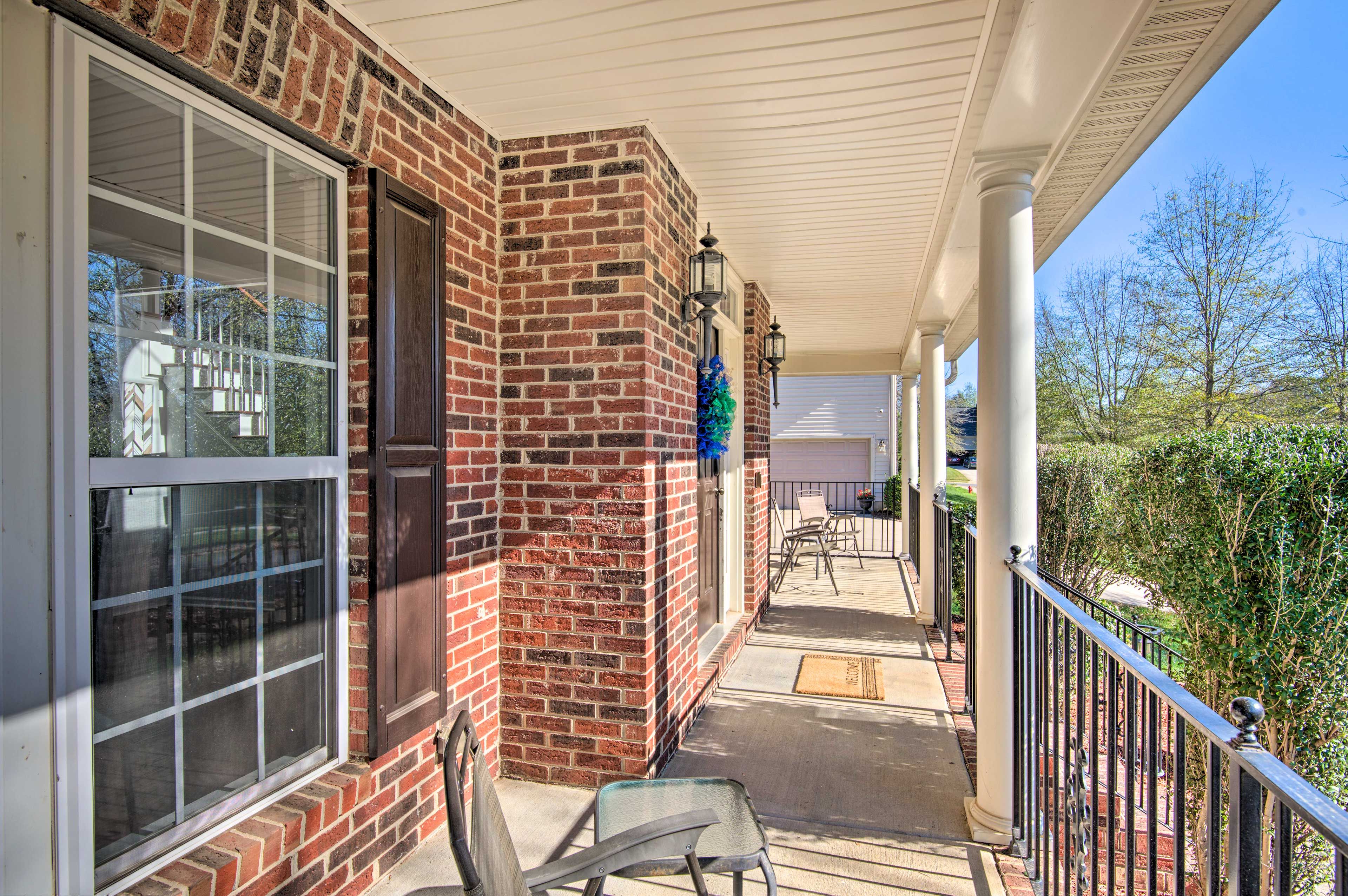 Porch | Outdoor Seating