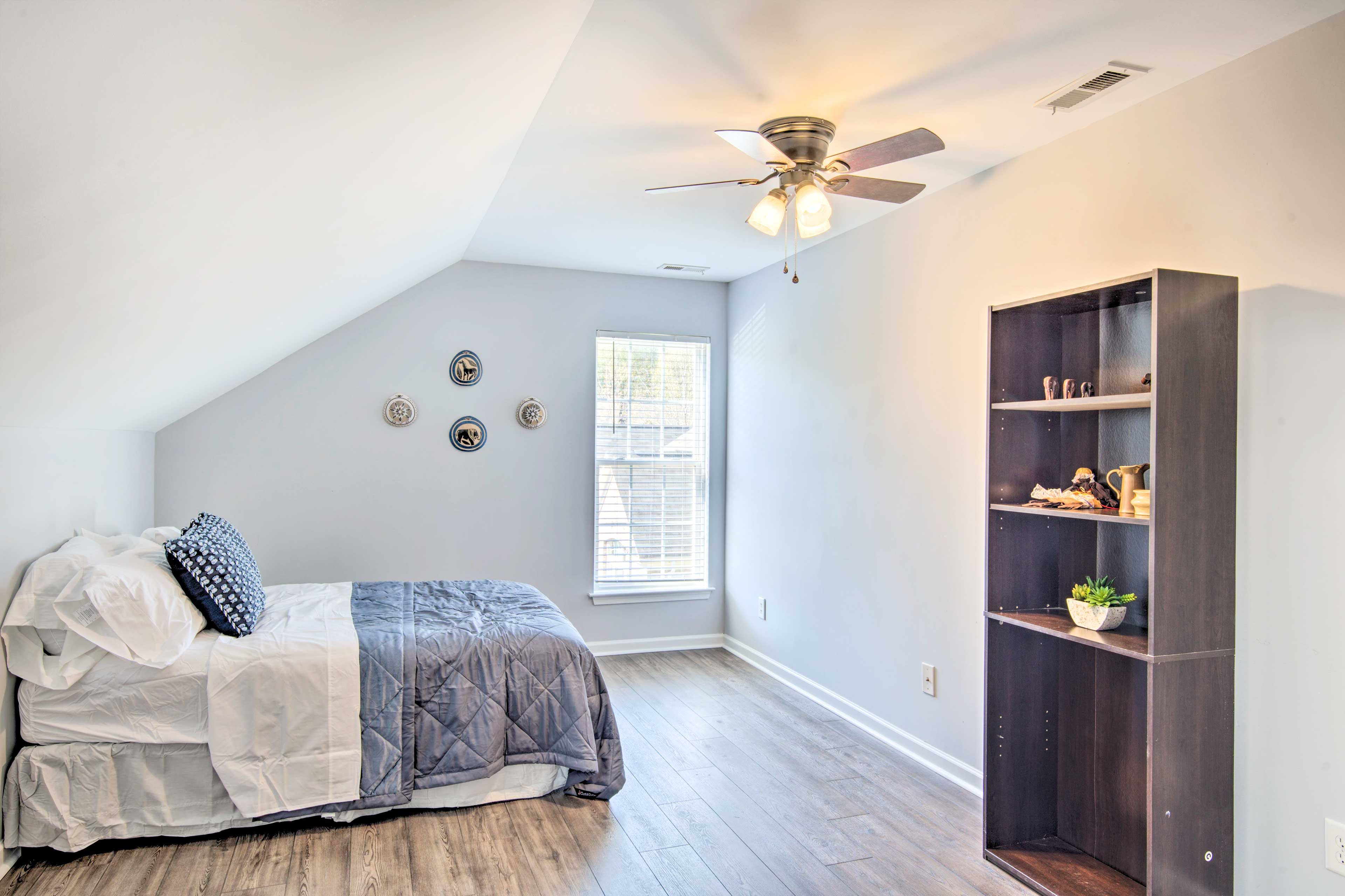 Bedroom 4 | 2nd Floor | Full Bed | Mini Fridge | Microwave