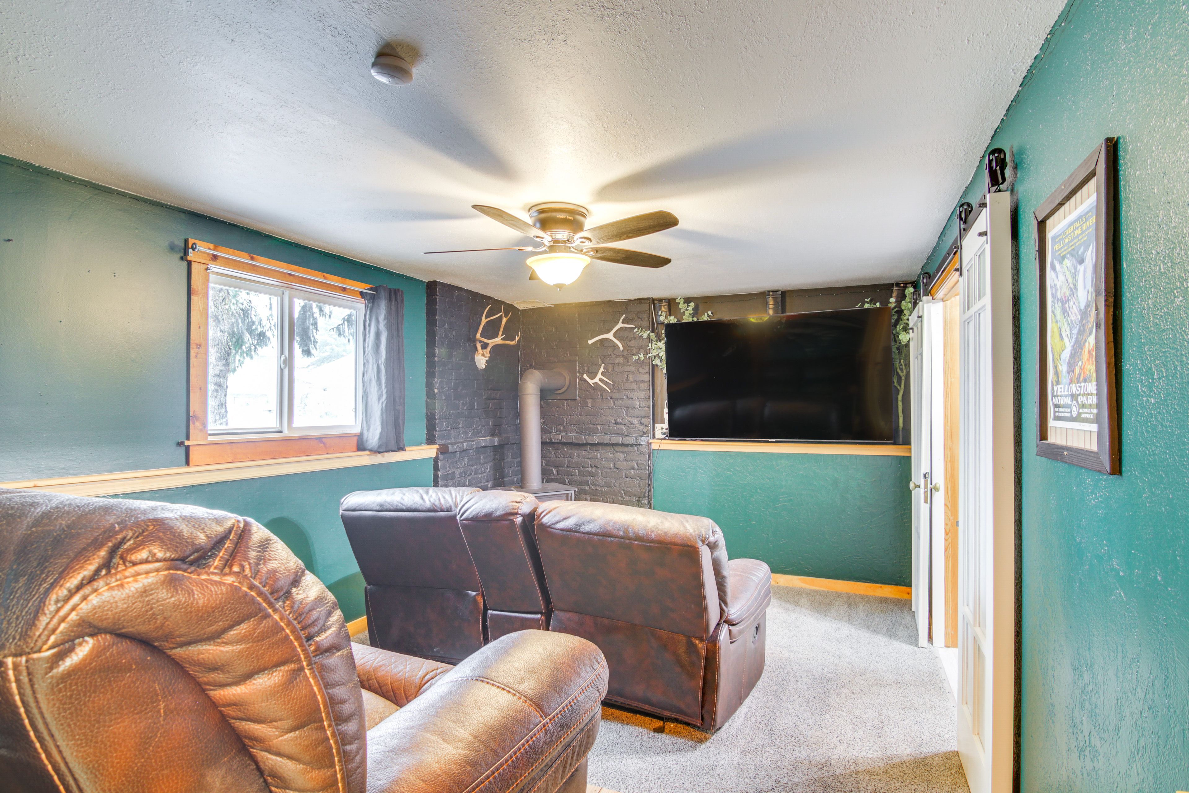 Theater Room | Lower Level | Popcorn Machine | Movie Library