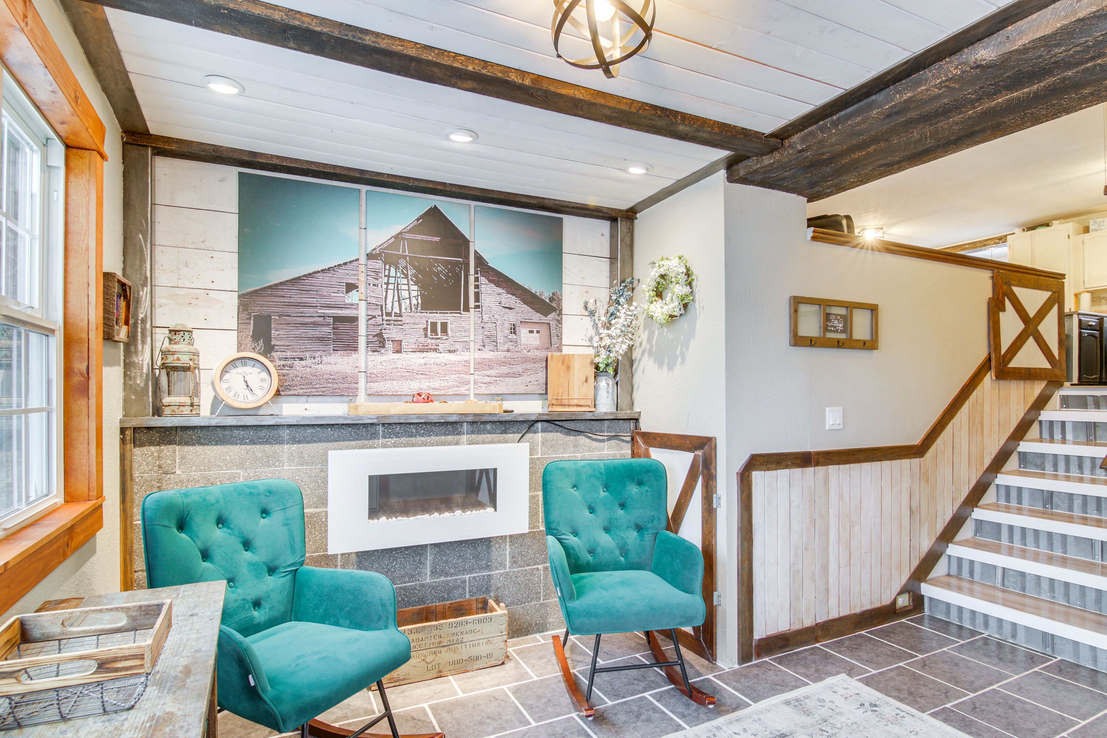 Front Entryway | Split-Level Home