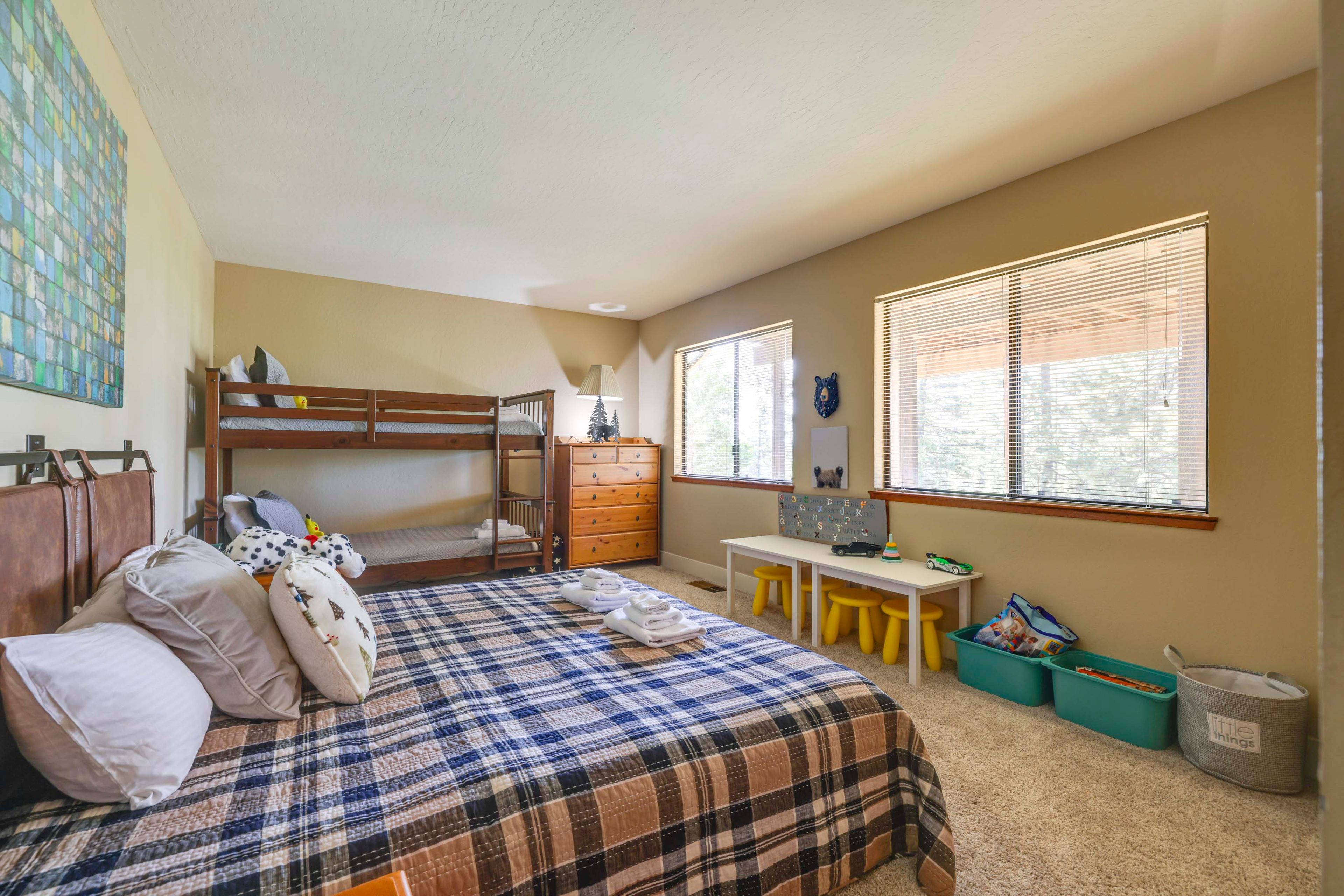 Bedroom 3 | King Bed | Twin Bunk Bed | Kids' Desk