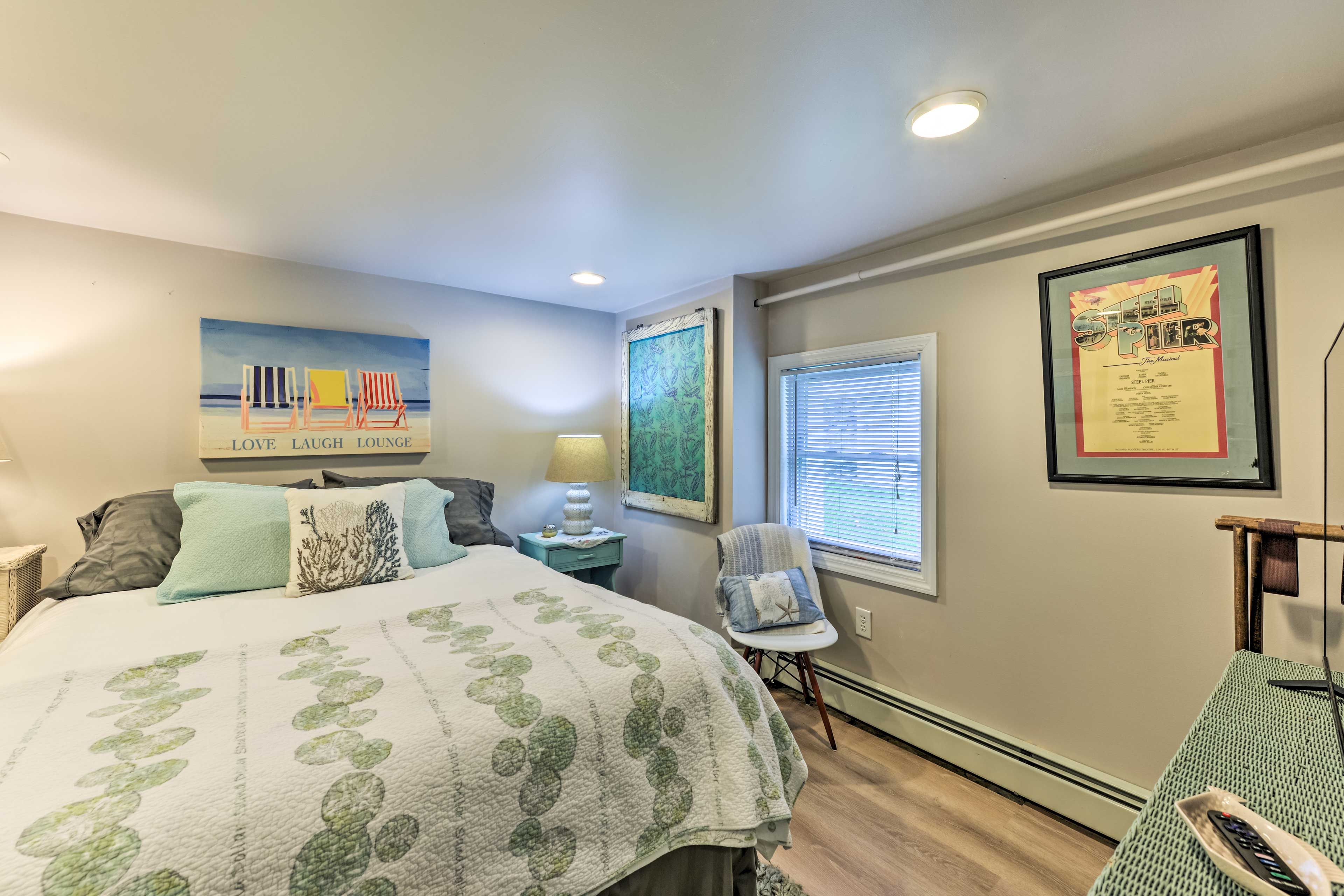 Bedroom 2 | Queen Bed