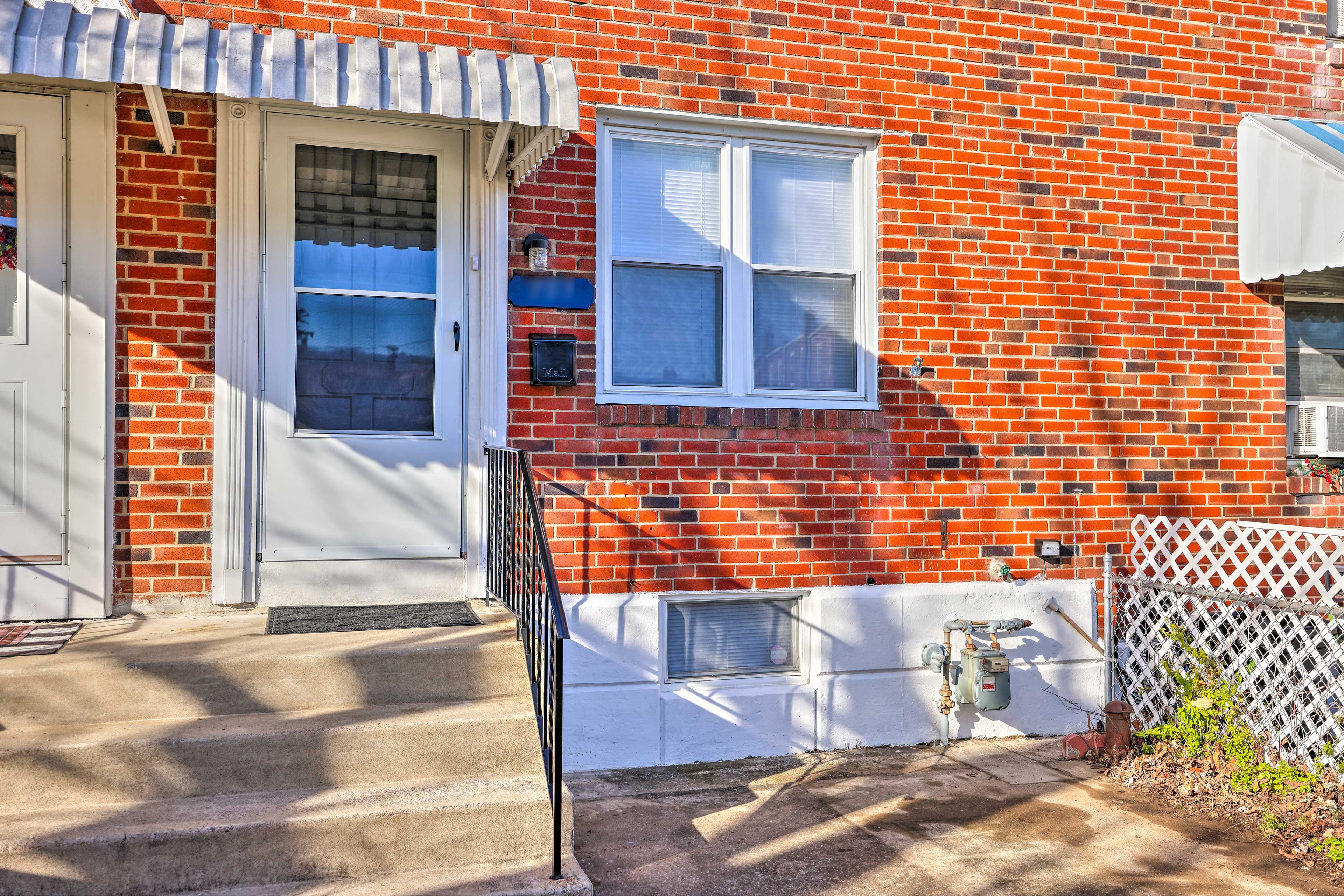 Parking | Rear Driveway (1 Vehicle) | Free Street Parking (1st-Come, 1st-Served)
