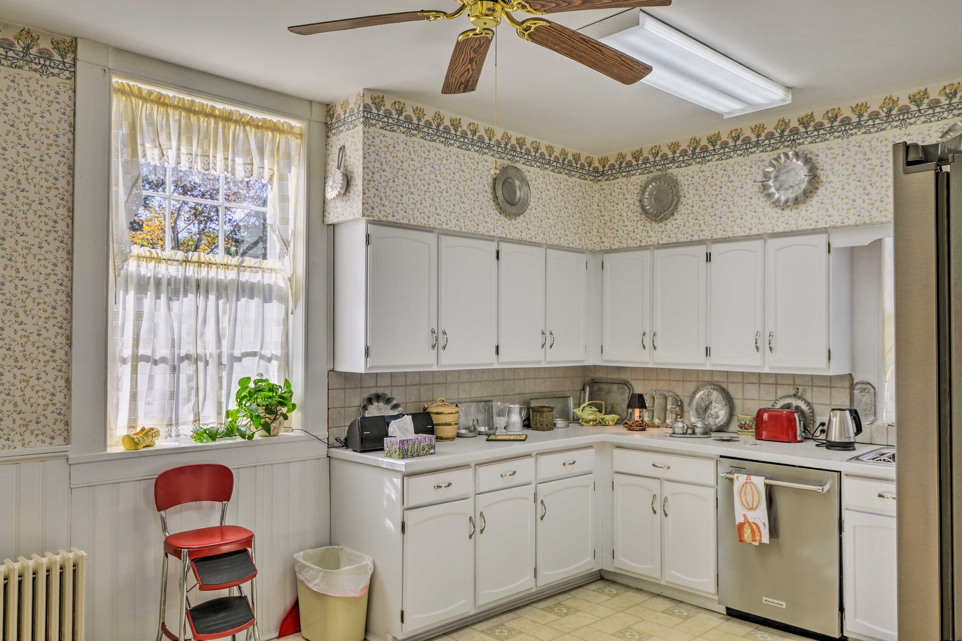 Main Level | Kitchen