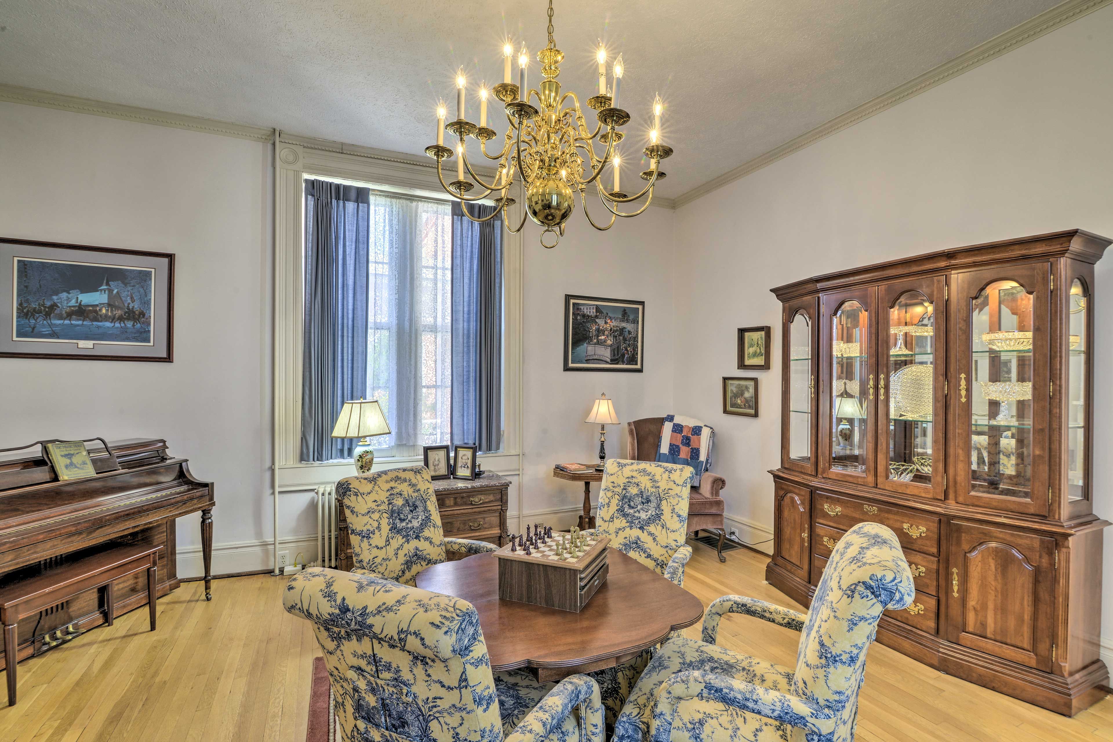 Main Level | Parlor | No WiFi | No A/C Upstairs