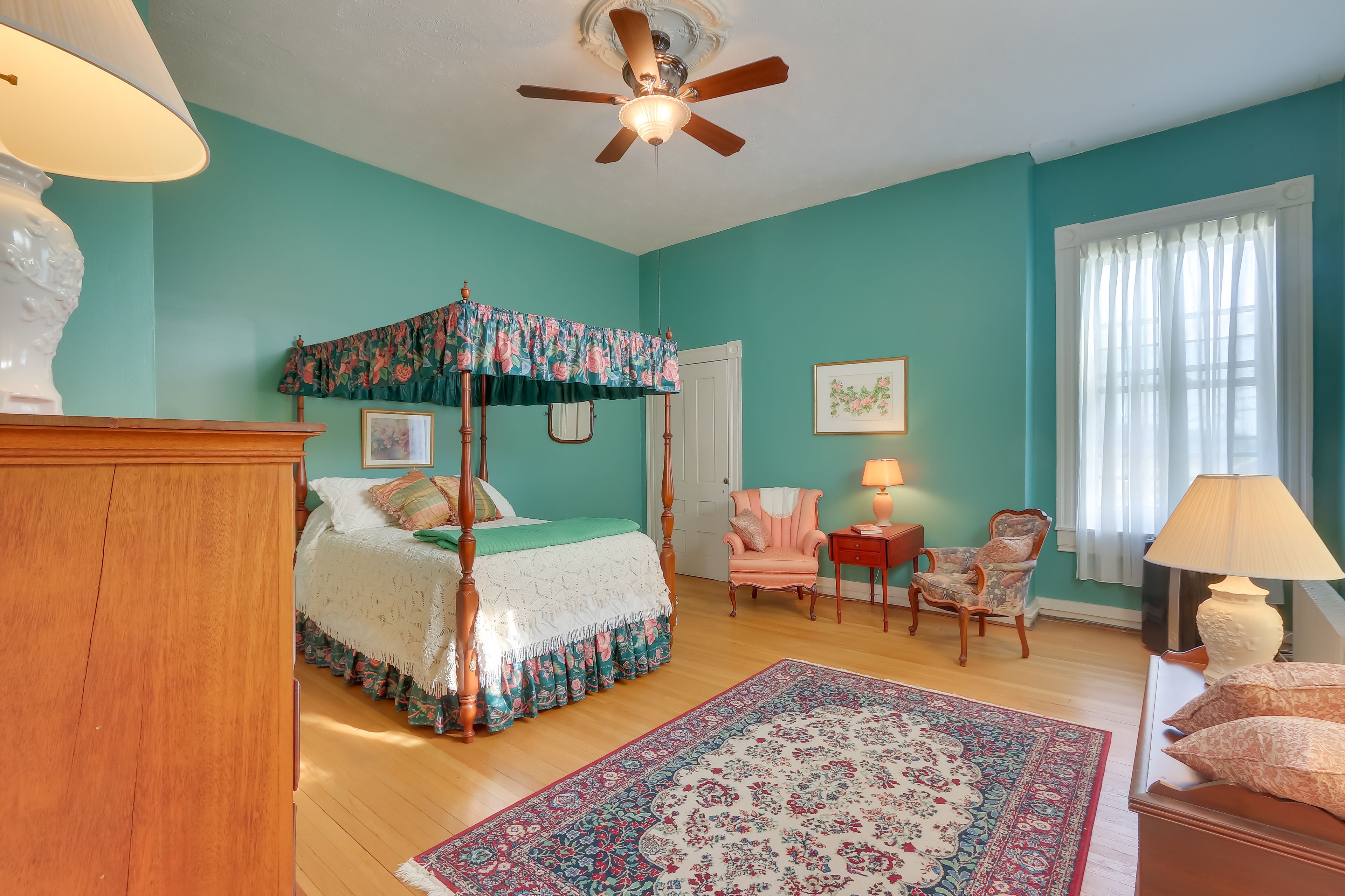 Upper Level | Bedroom 3 | Full Bed