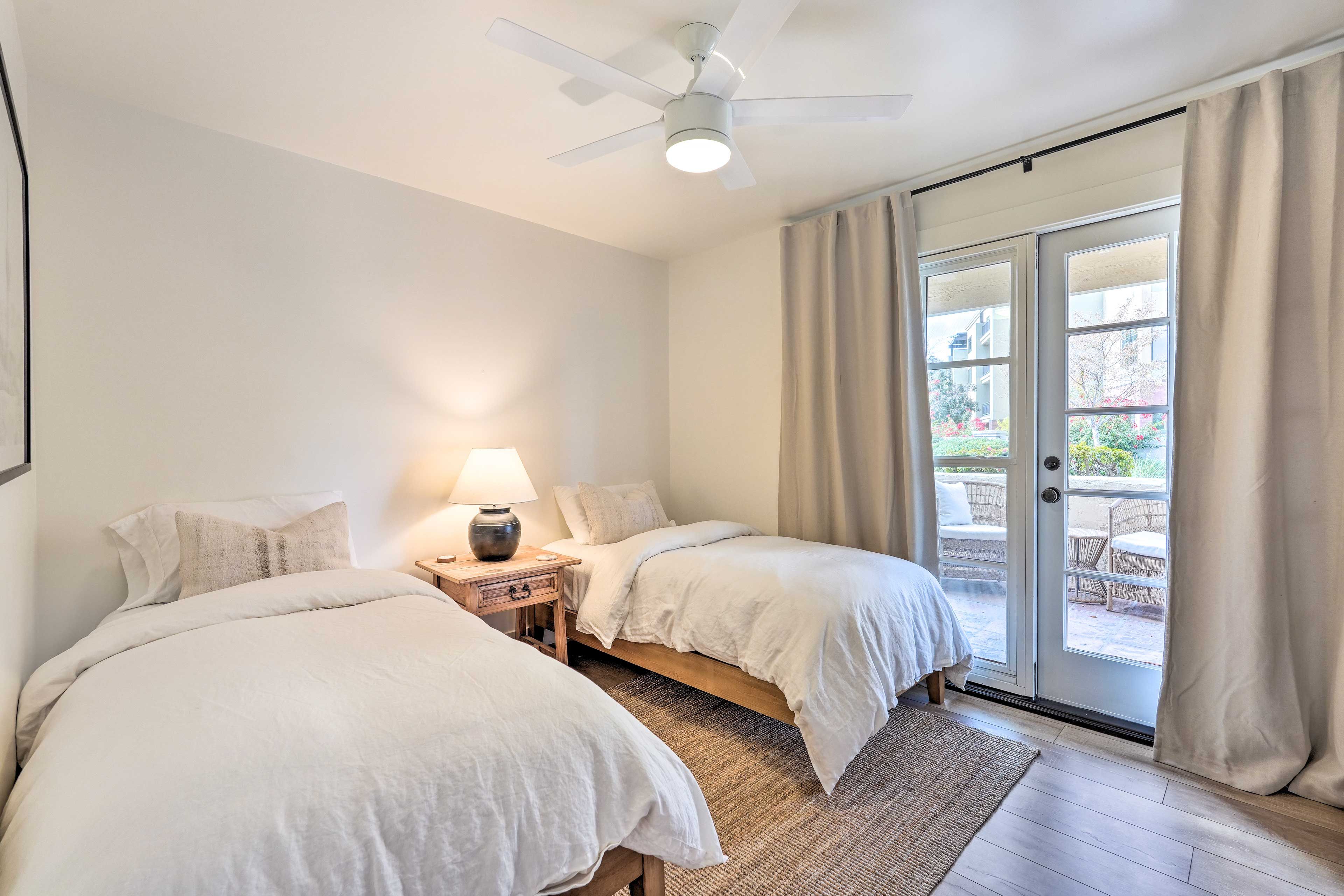 Bedroom 2 | 2 Twin Beds