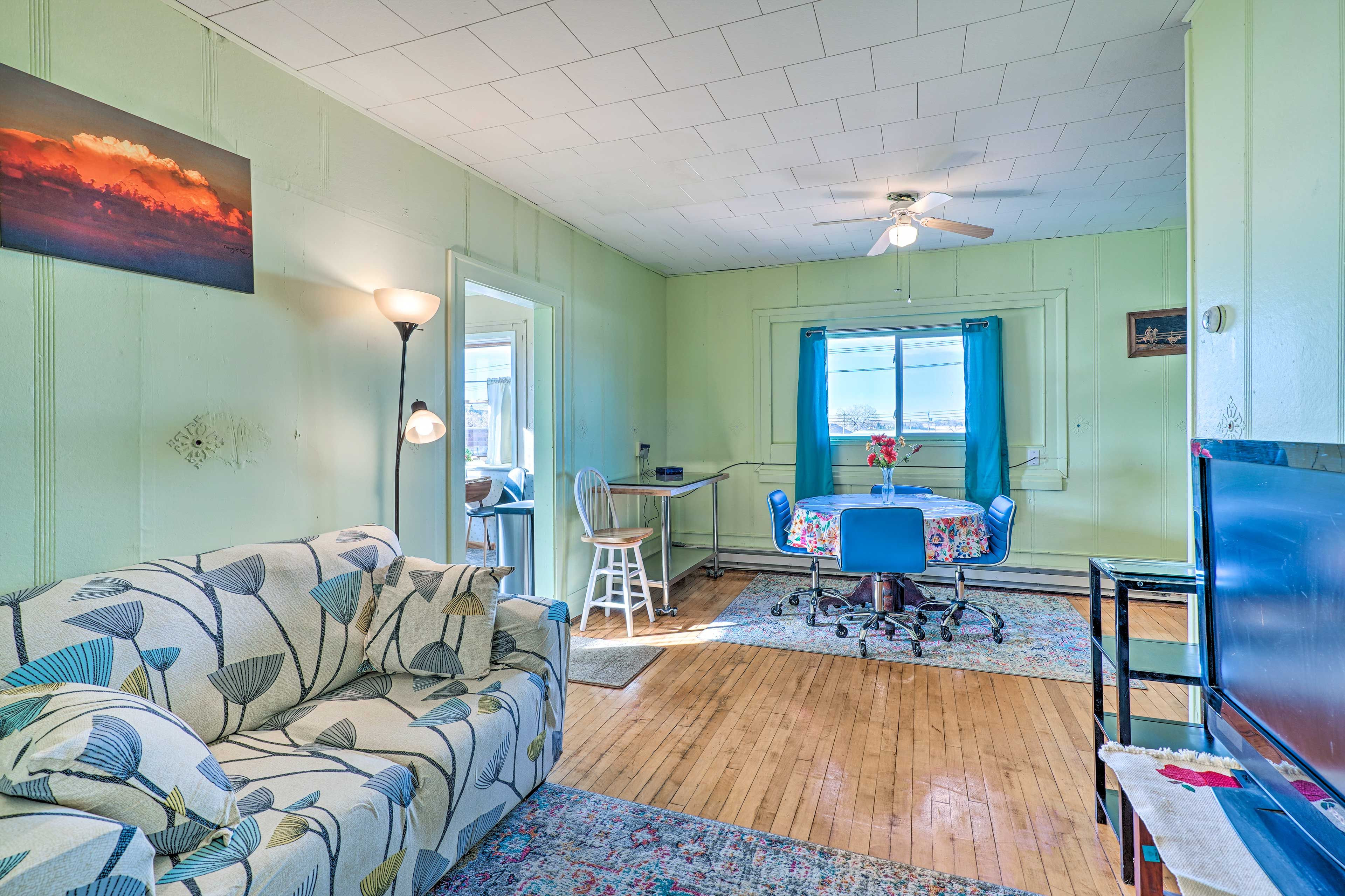 Living Room | Smart TV