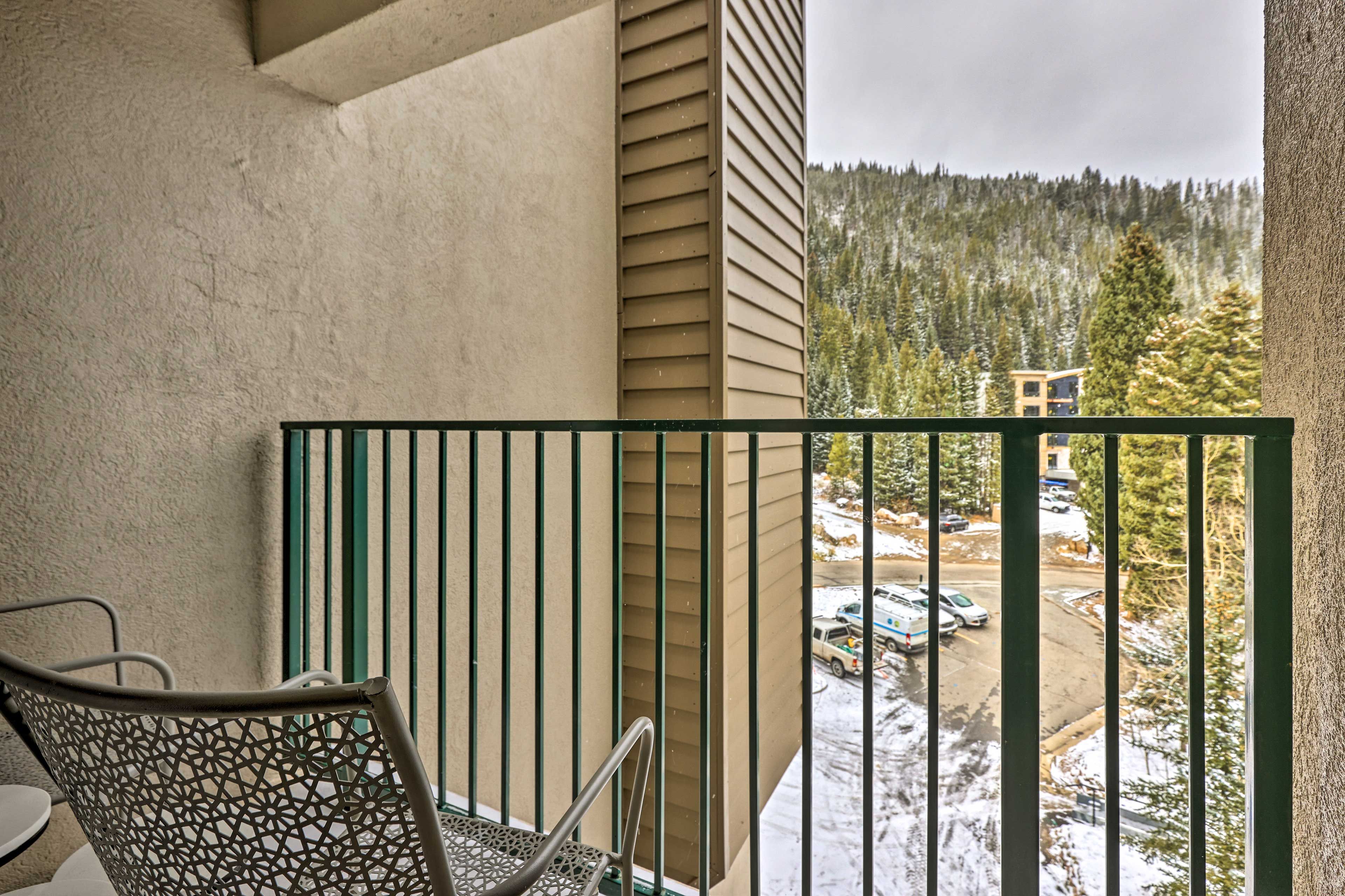 Balcony | Elevator Access | Unassigned Parking (1 Vehicle) | RV/Trailer Parking