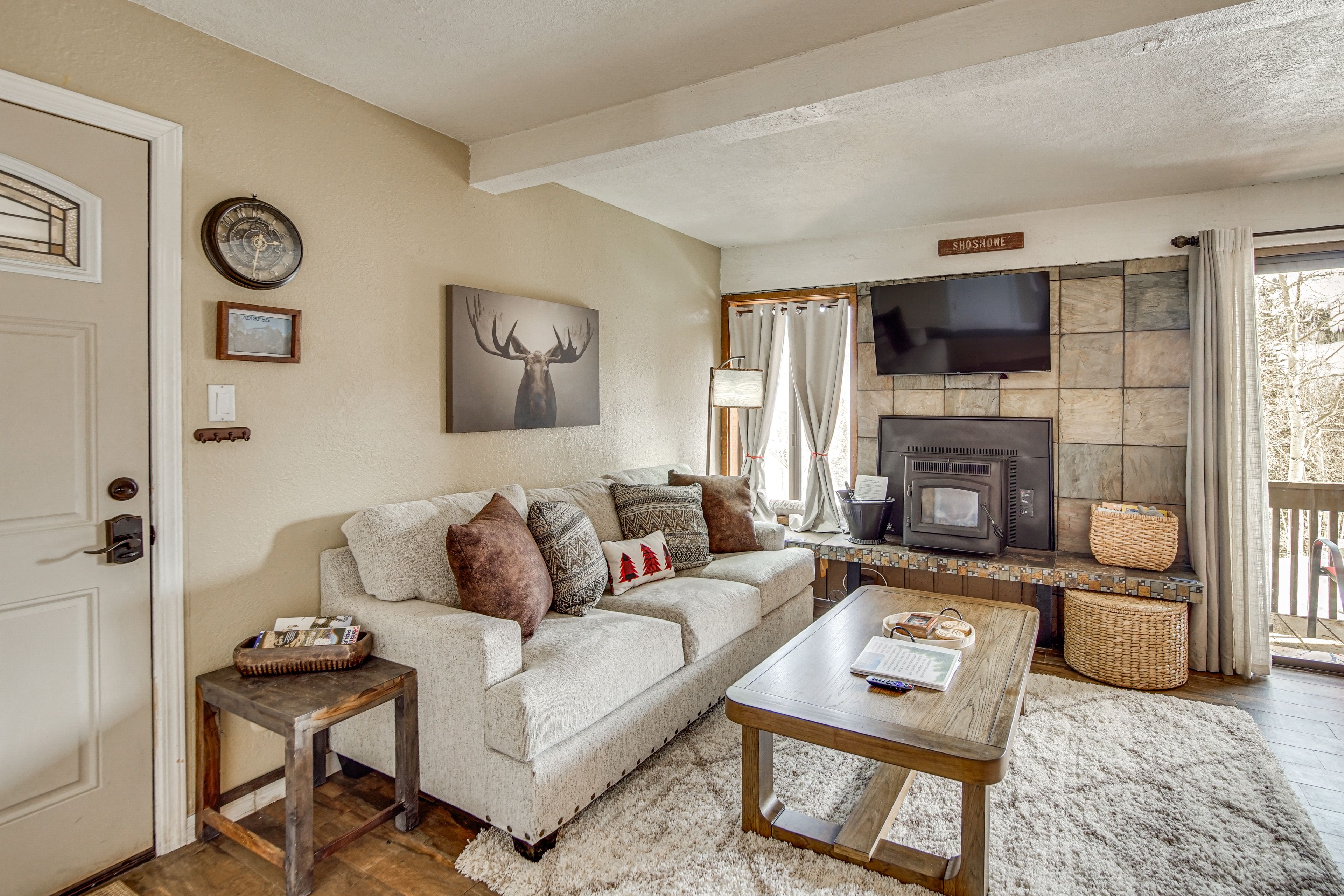 Living Room | Free WiFi | Central Heat | Wood-Burning Fireplace