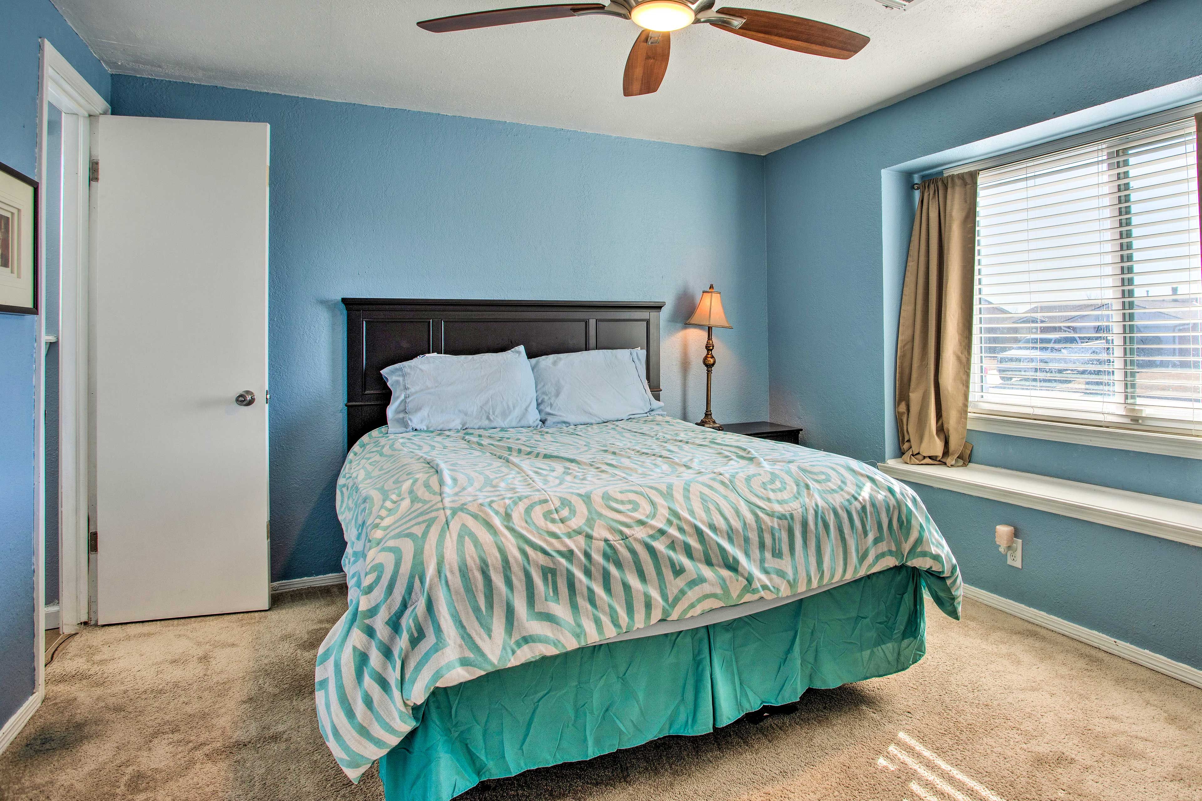 Bedroom 1 | Queen Bed | Linens Provided