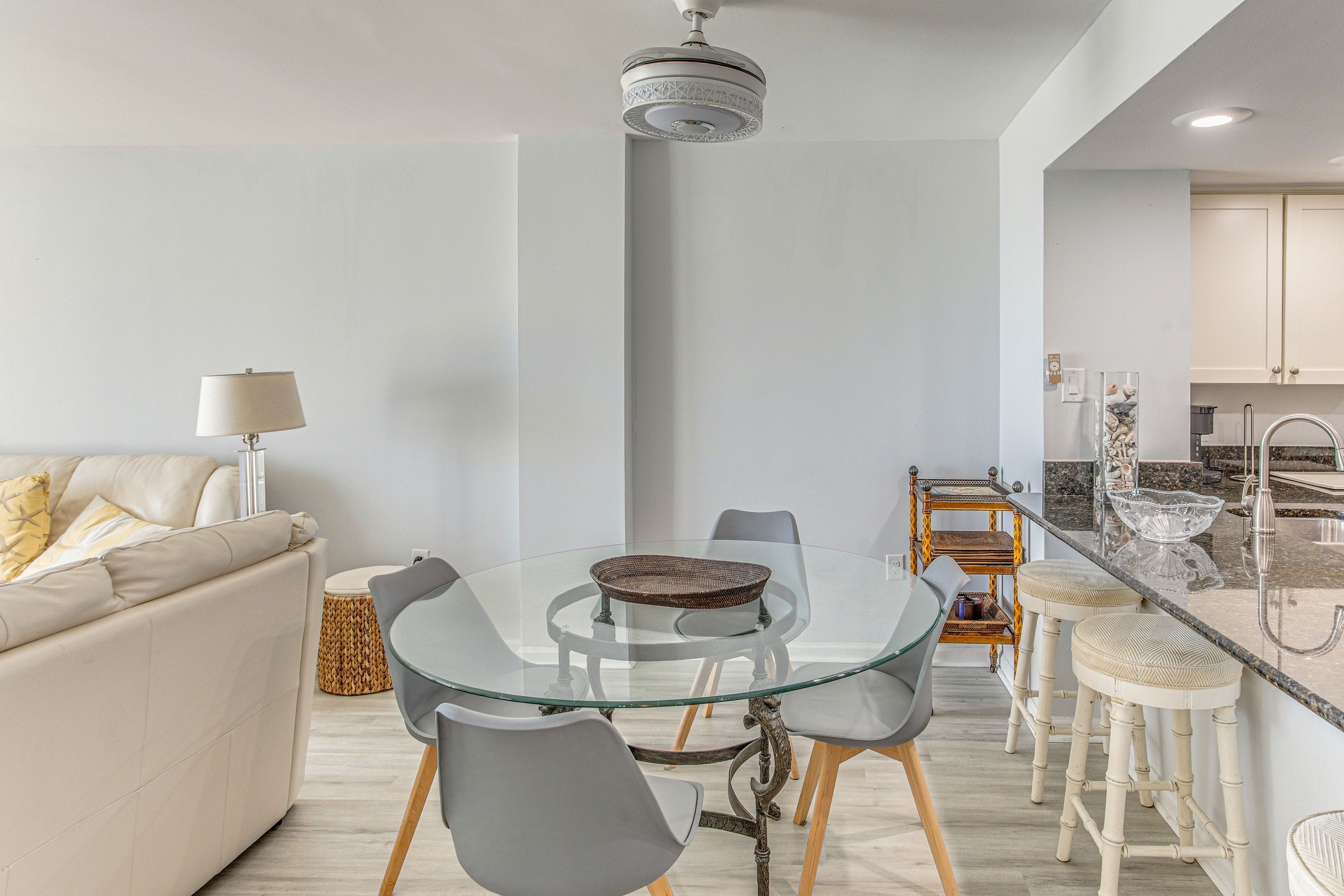 Dining Area | Dishware & Flatware