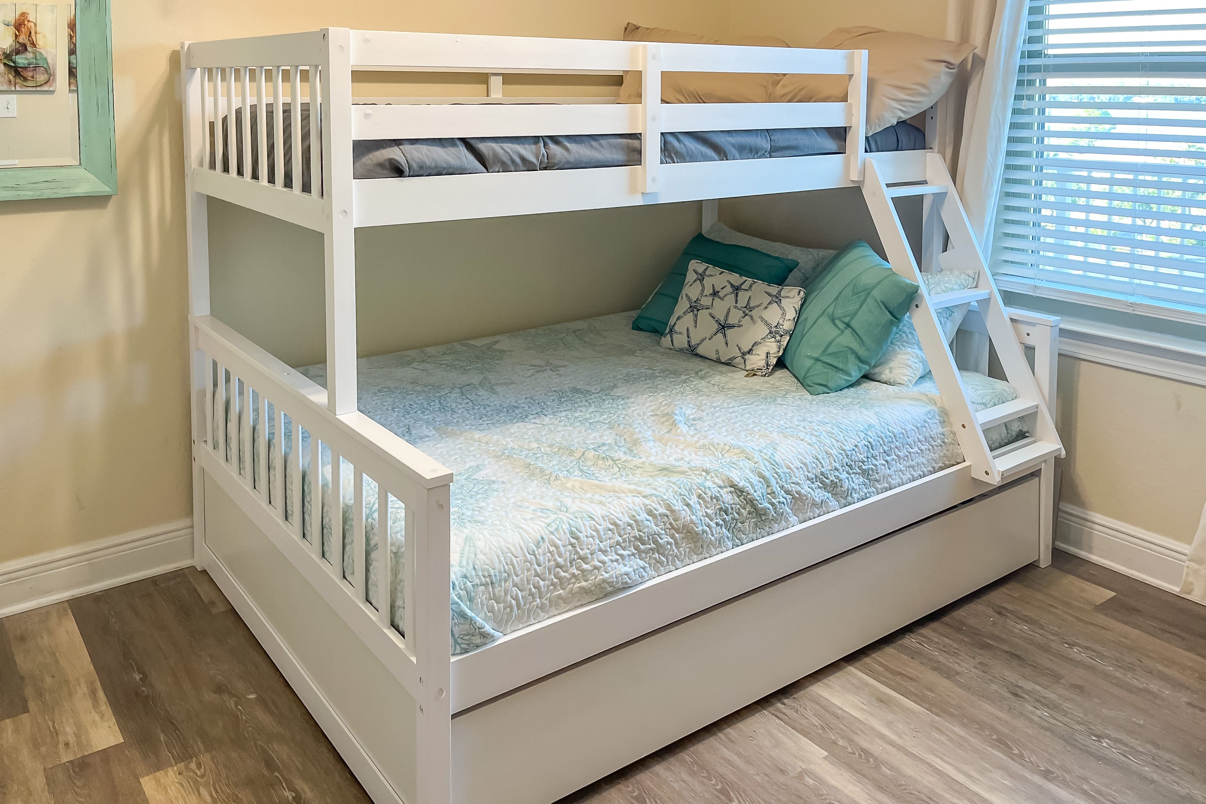 Bedroom 2 | Twin/Queen Bunk Bed w/ Twin Trundle | Flat-Screen TV