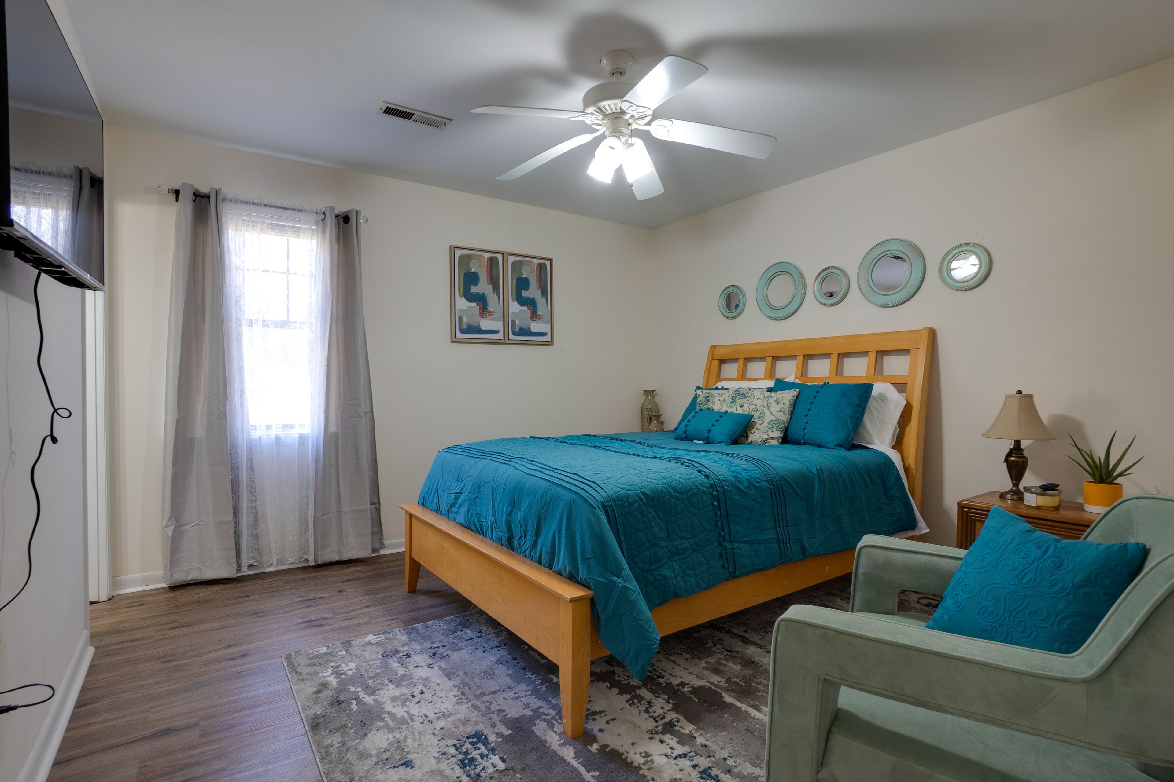 Bedroom 1 | Queen Bed | Smart TV w/ Cable