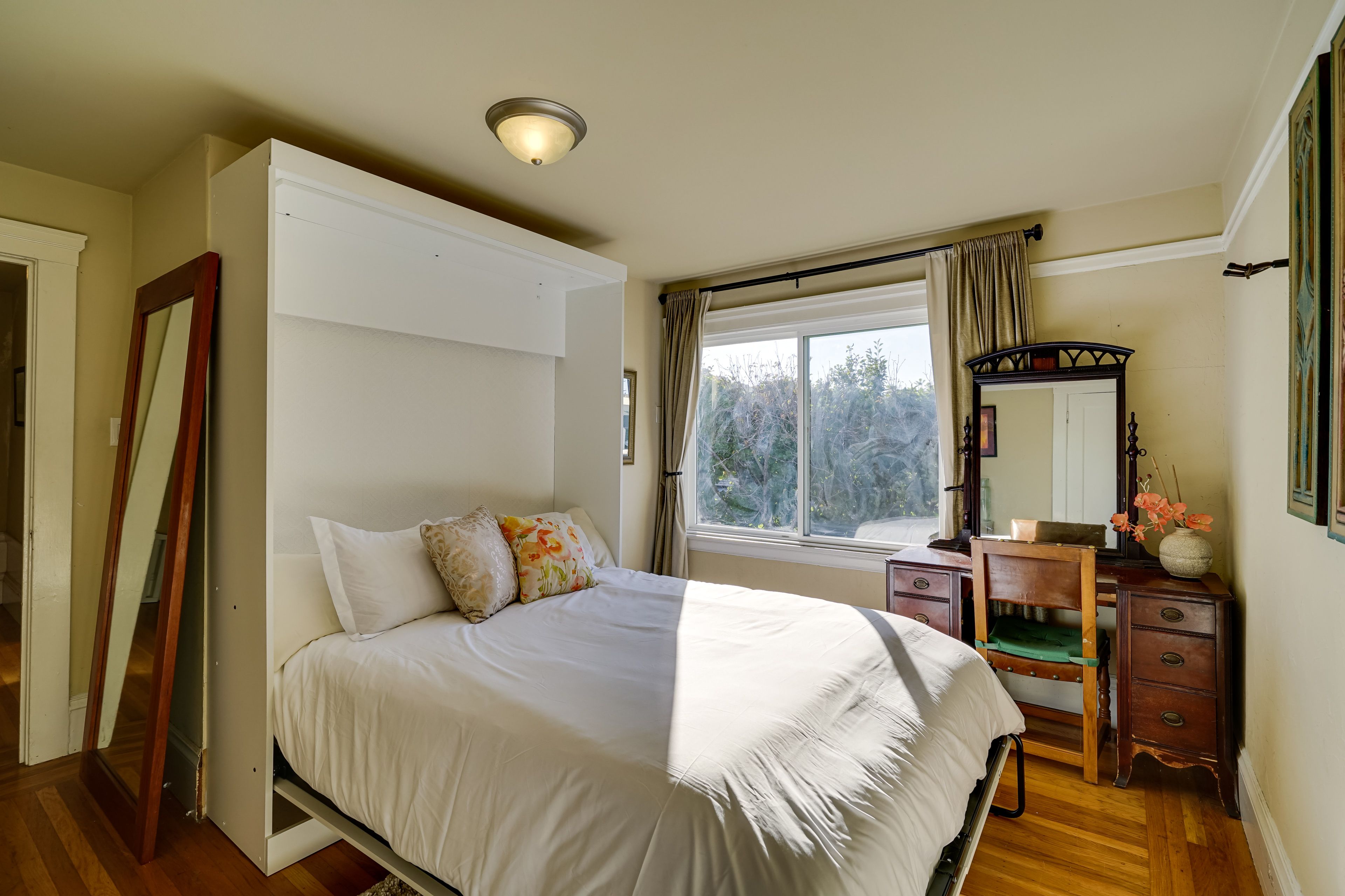 Bedroom 2 | Queen Murphy Bed | 2nd Floor