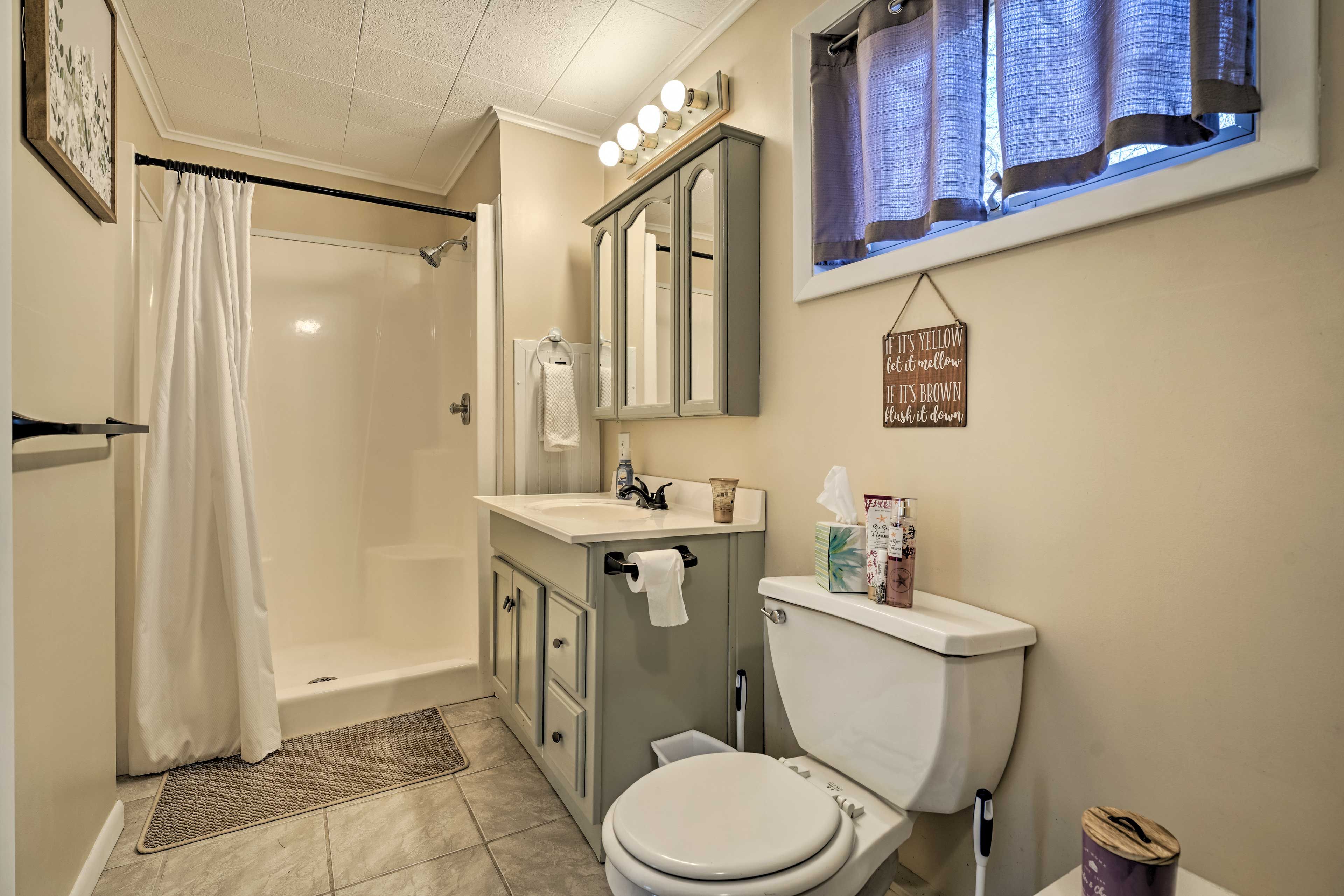 Full Bathroom | Towels Provided | Complimentary Toiletries | Washer + Dryer