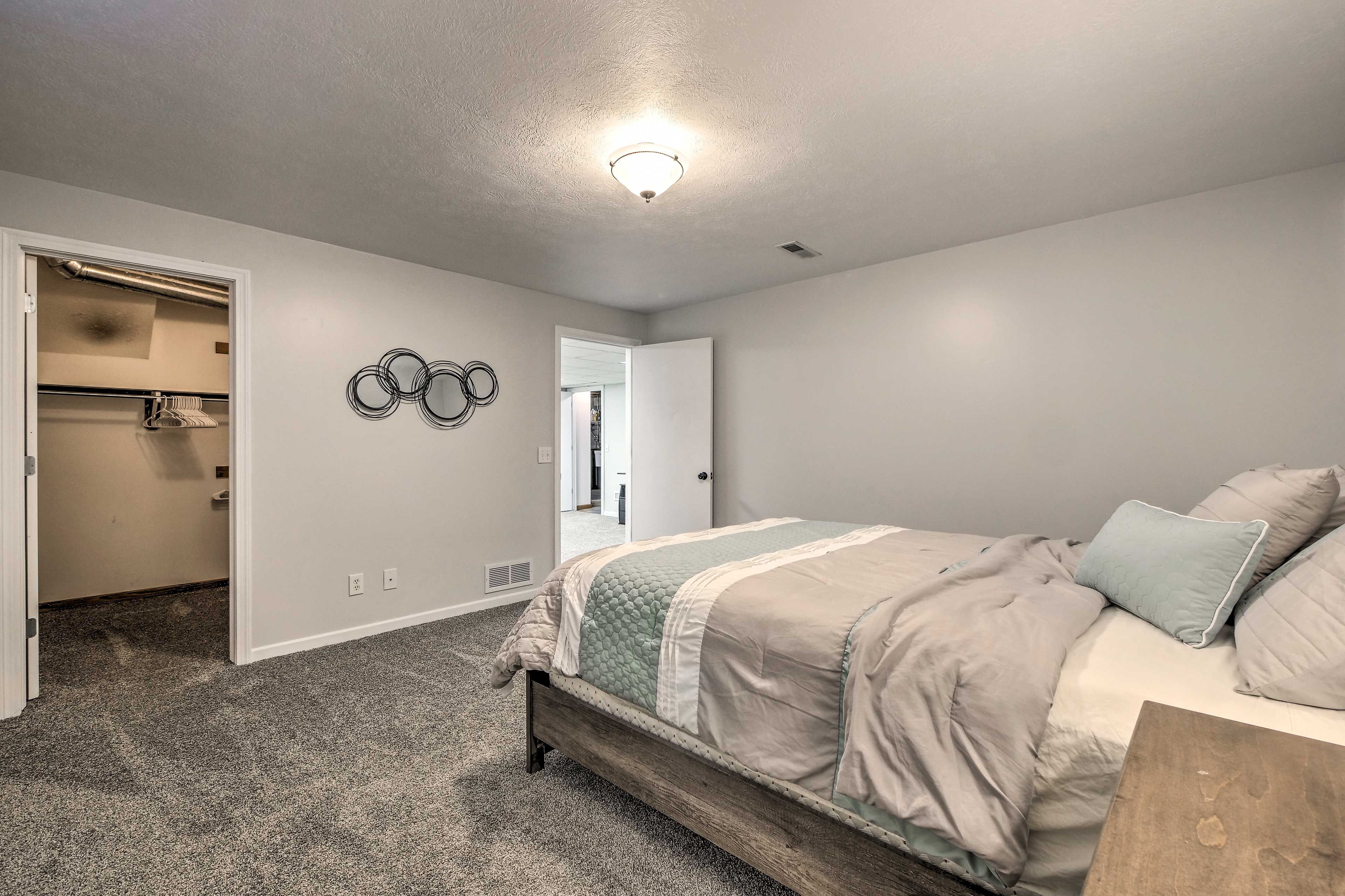 Bedroom 1 | Queen Bed | Linens Provided