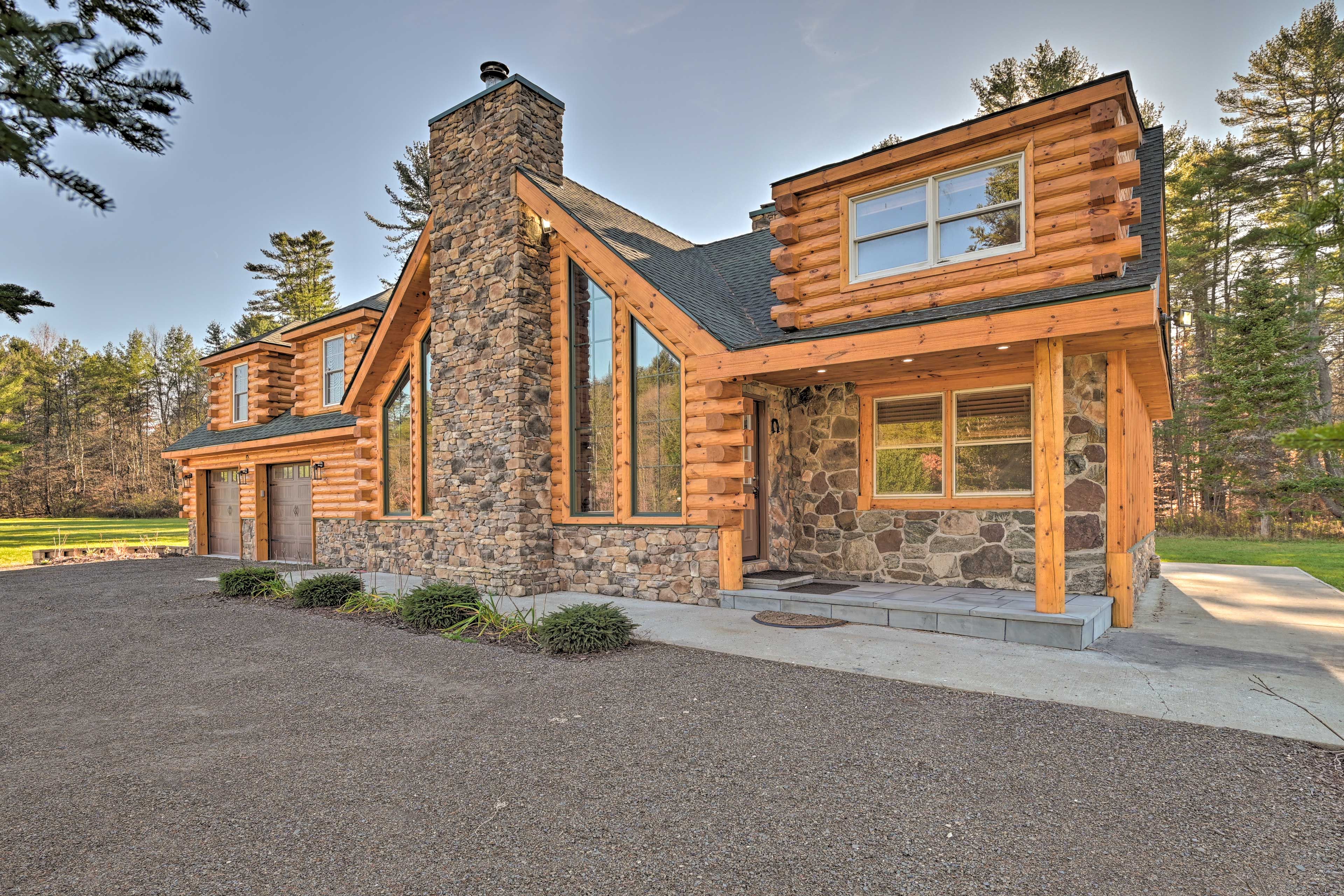 Unadilla Vacation Rental | 6BR | 2BA | 2,600 Sq Ft | Stairs Required