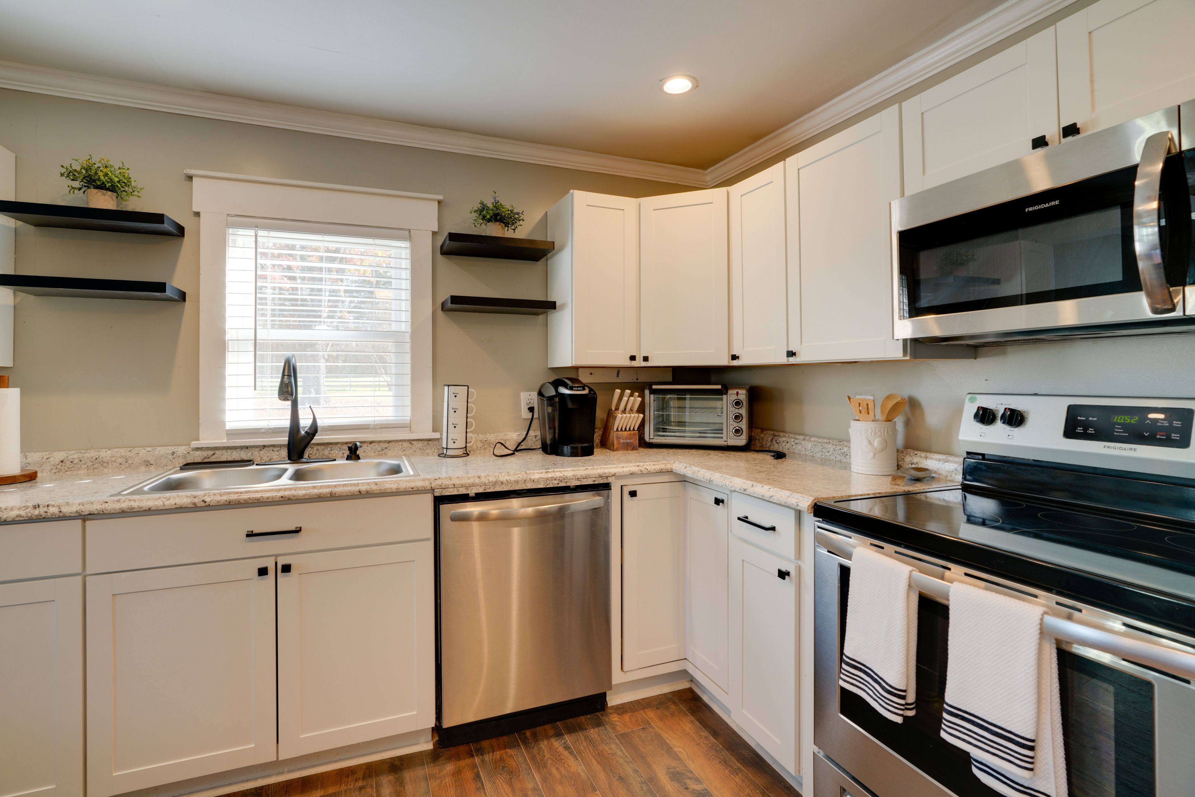 Kitchen | Cooking Basics | Coffee Maker | Paper Towels/Trash Bags Provided