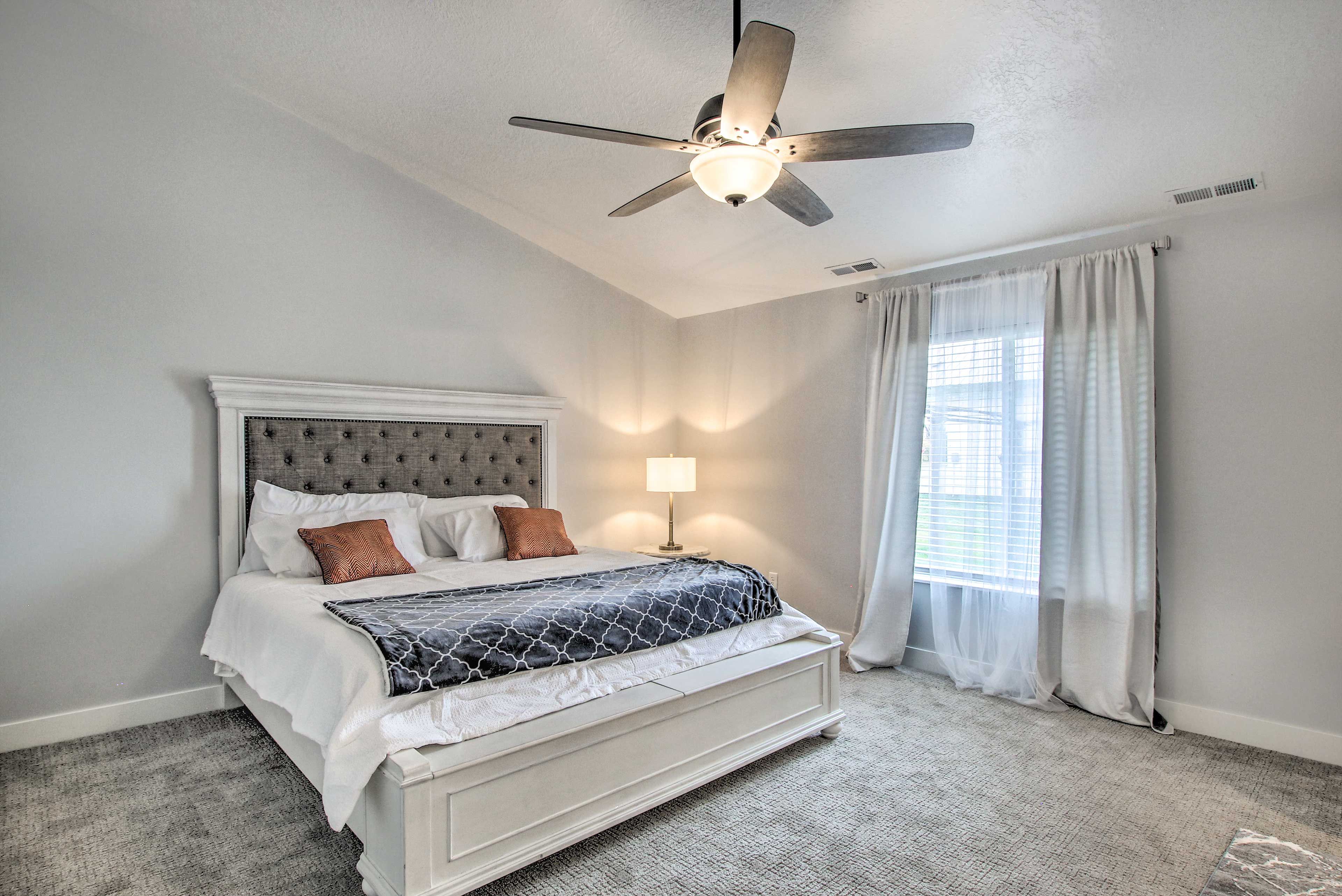 Bedroom 1 | King Bed | Linens Provided