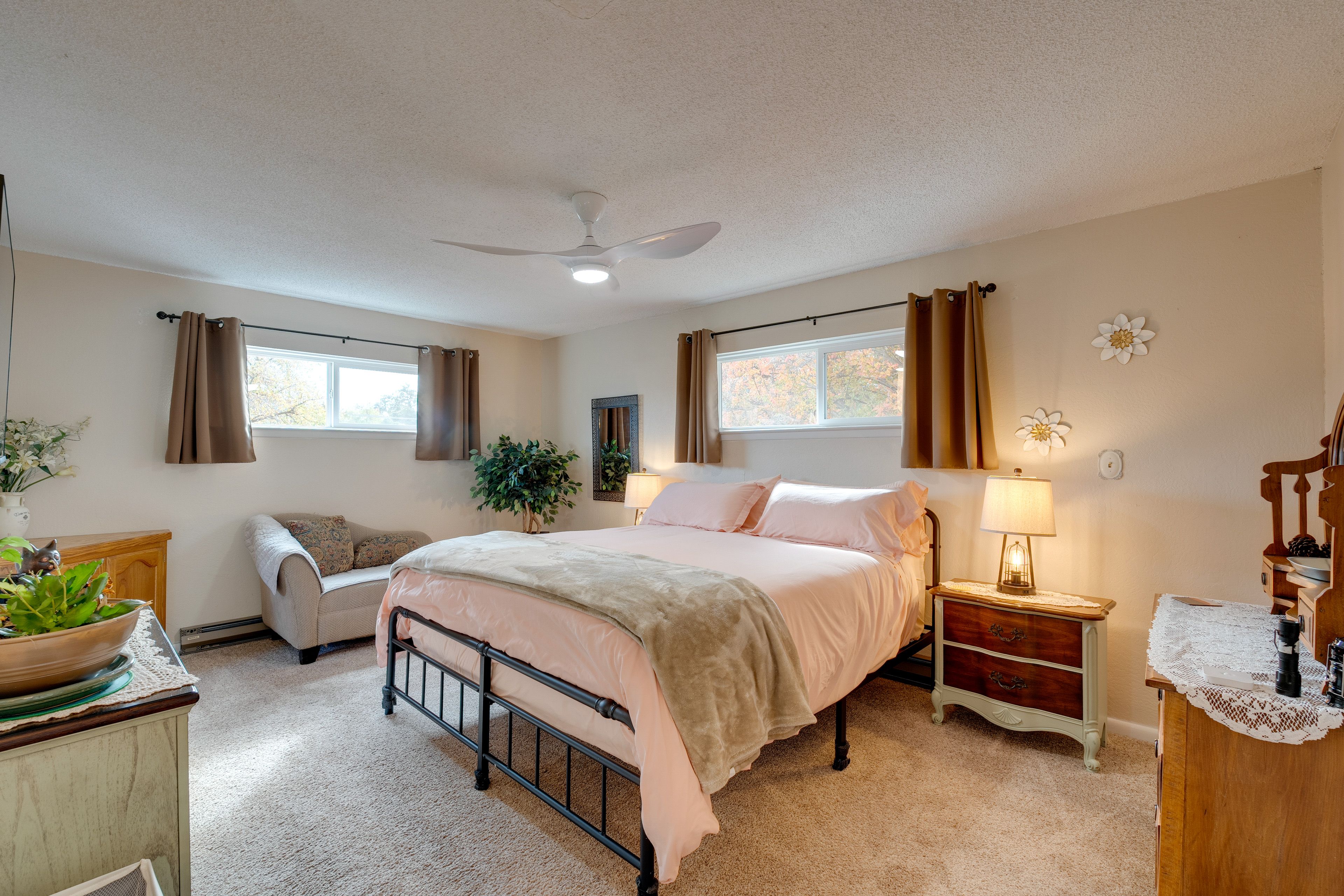Bedroom 1 | California King Bed | Linens Provided | En-Suite Bathroom | Smart TV