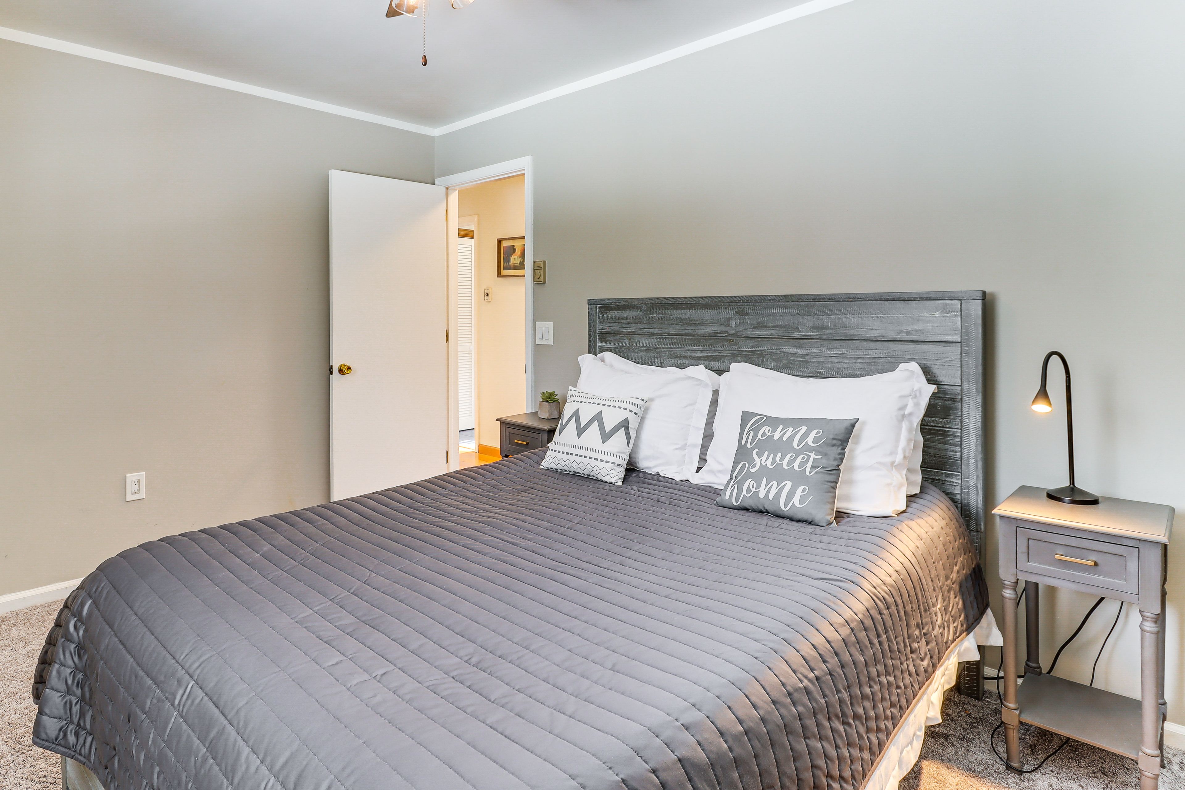 Bedroom 4 | Queen Bed | 2nd Floor