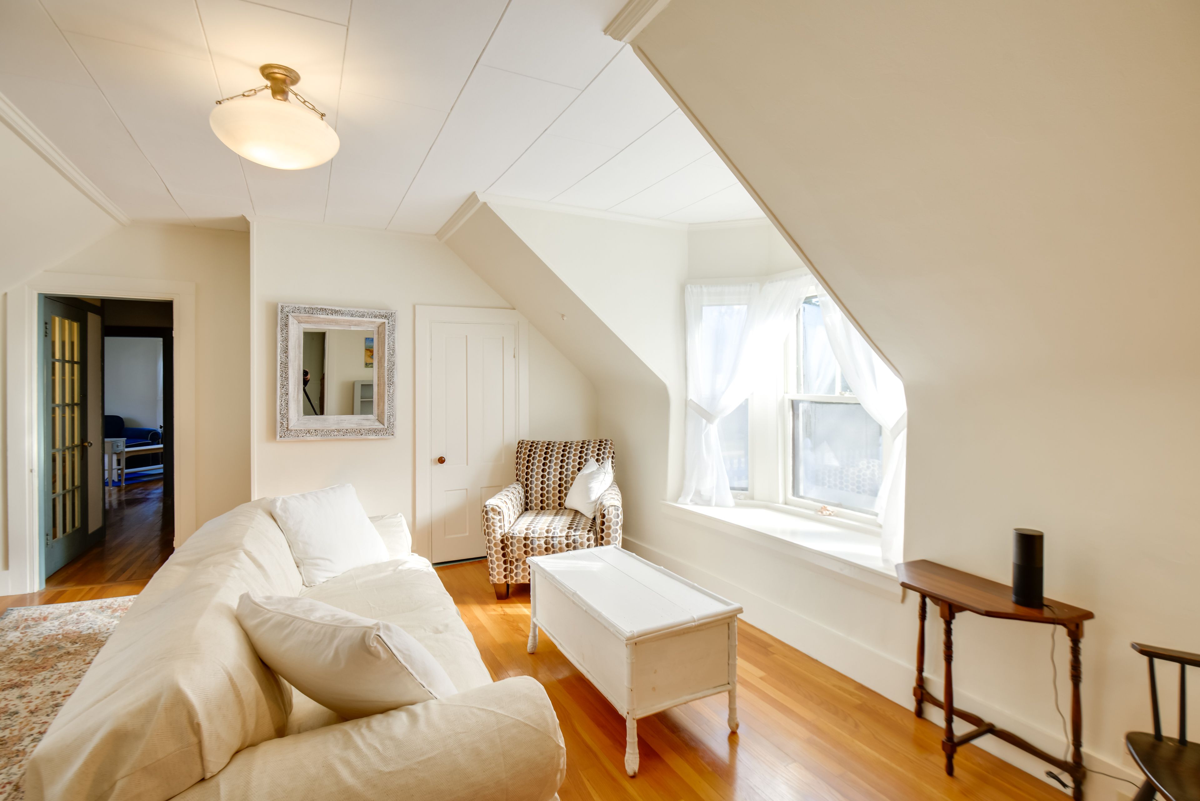Living Room | Free WiFi