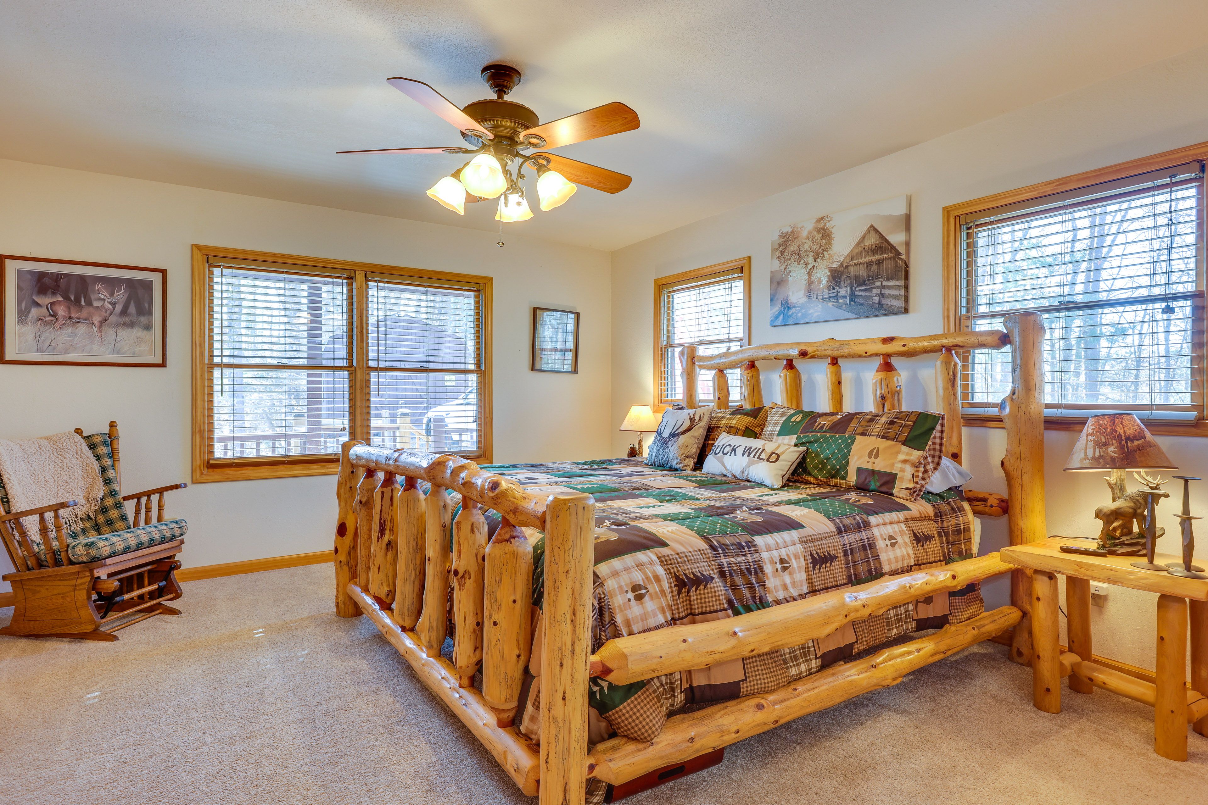 Bedroom 1 | King Bed | 1st Floor