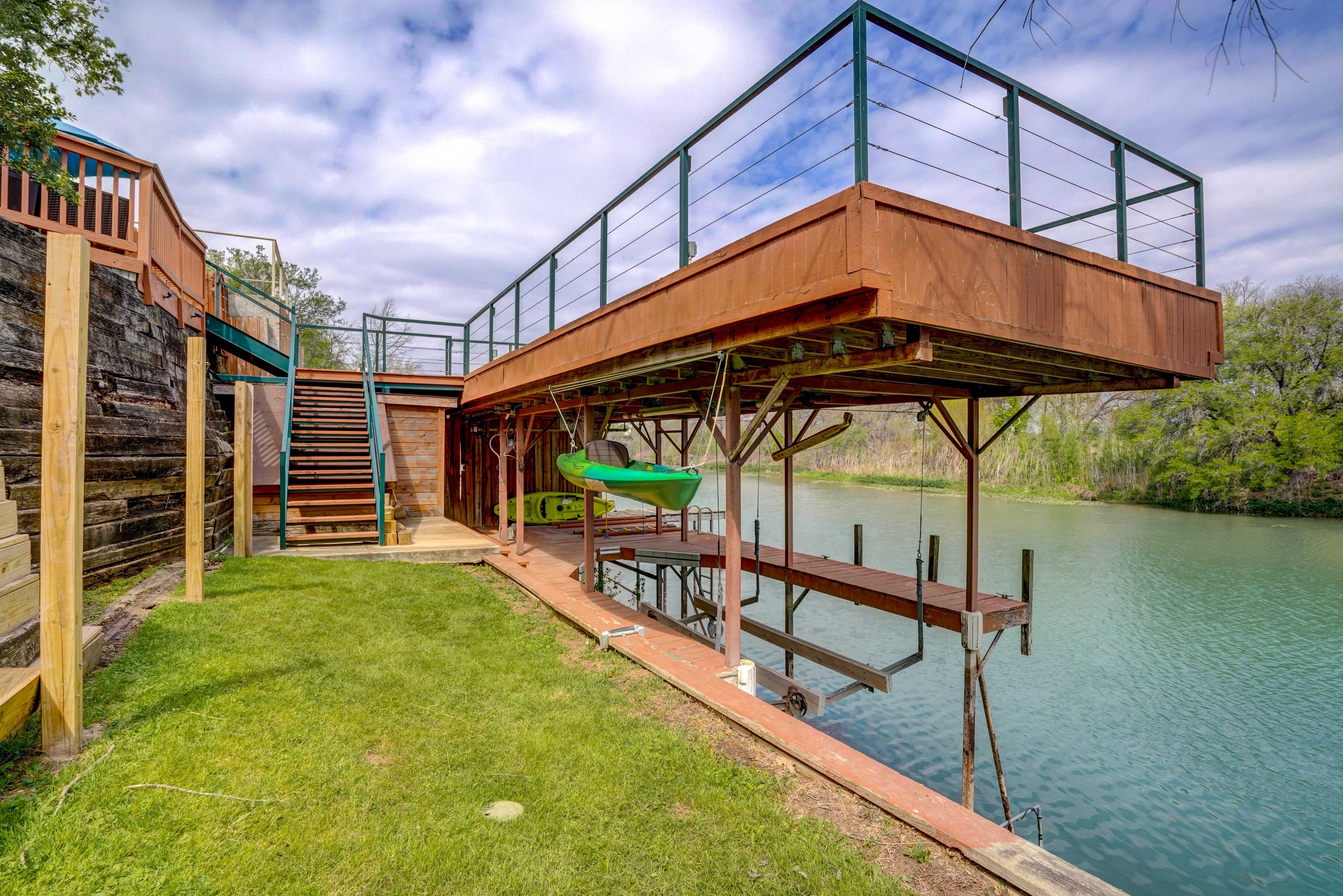 New Braunfels Vacation Rental | 4BR | 2.5BA | 2,236 Sq Ft | Steps Required
