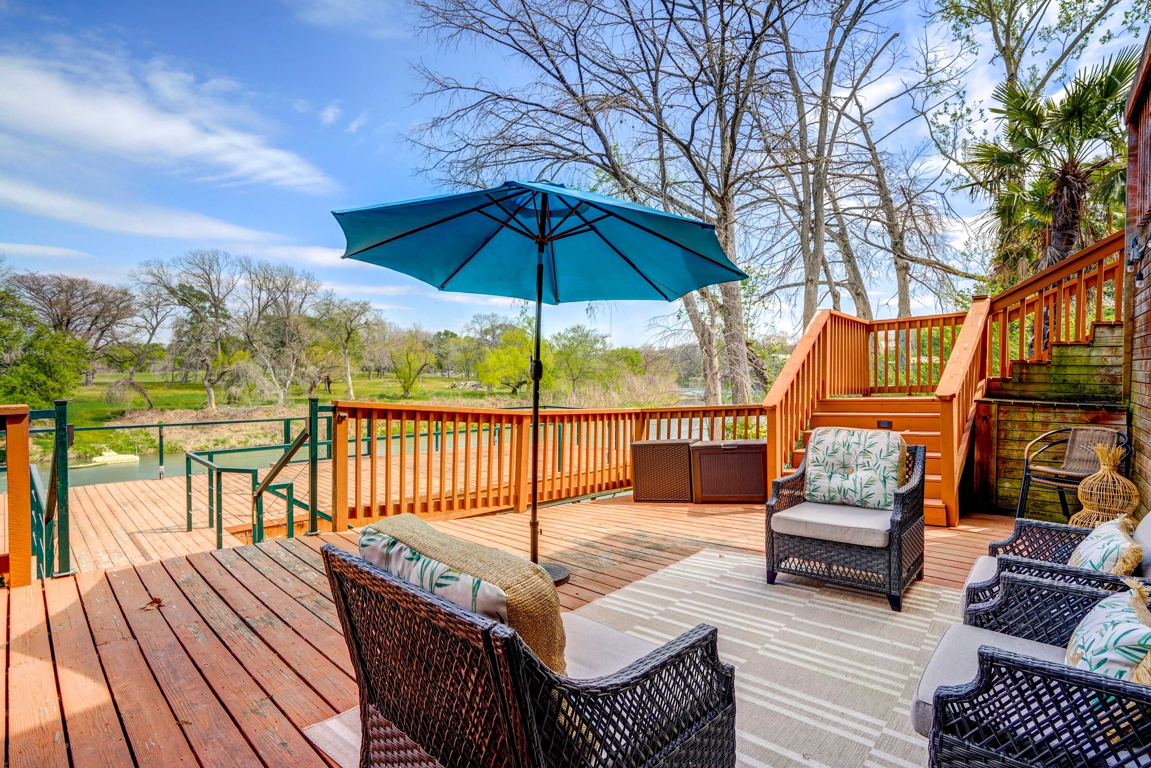 Private Deck | Gas Grill