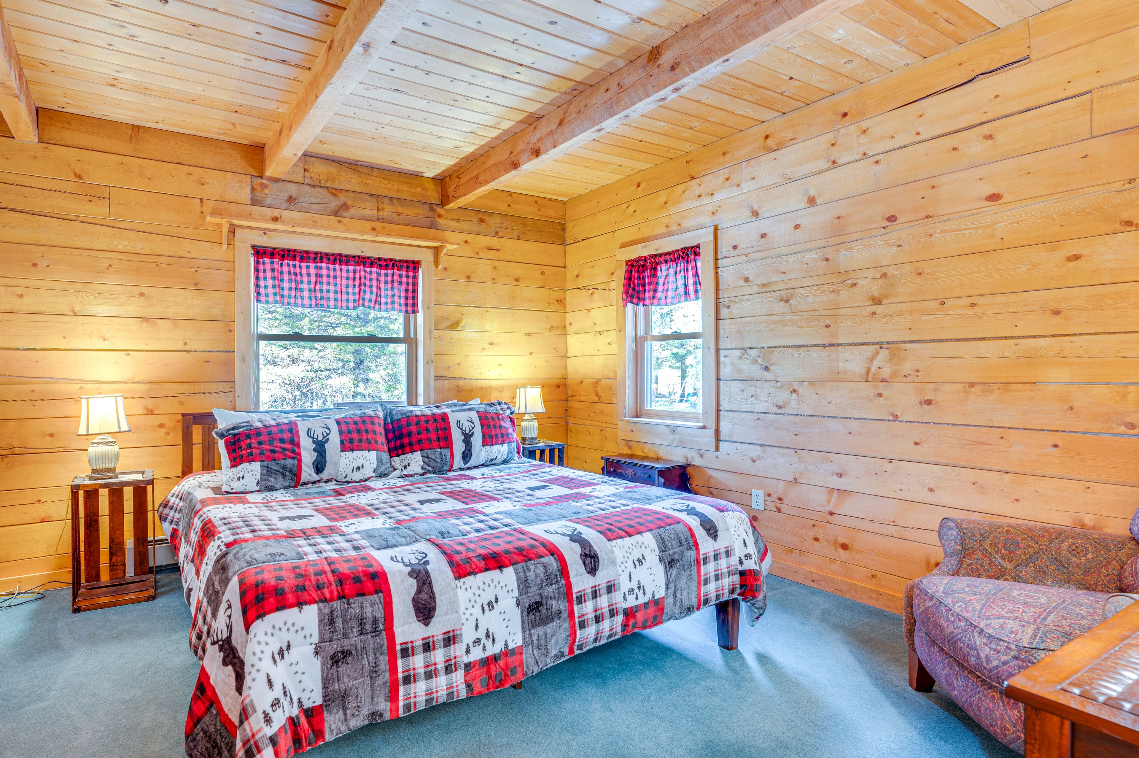 Bedroom 1 | King Bed | Linens Provided