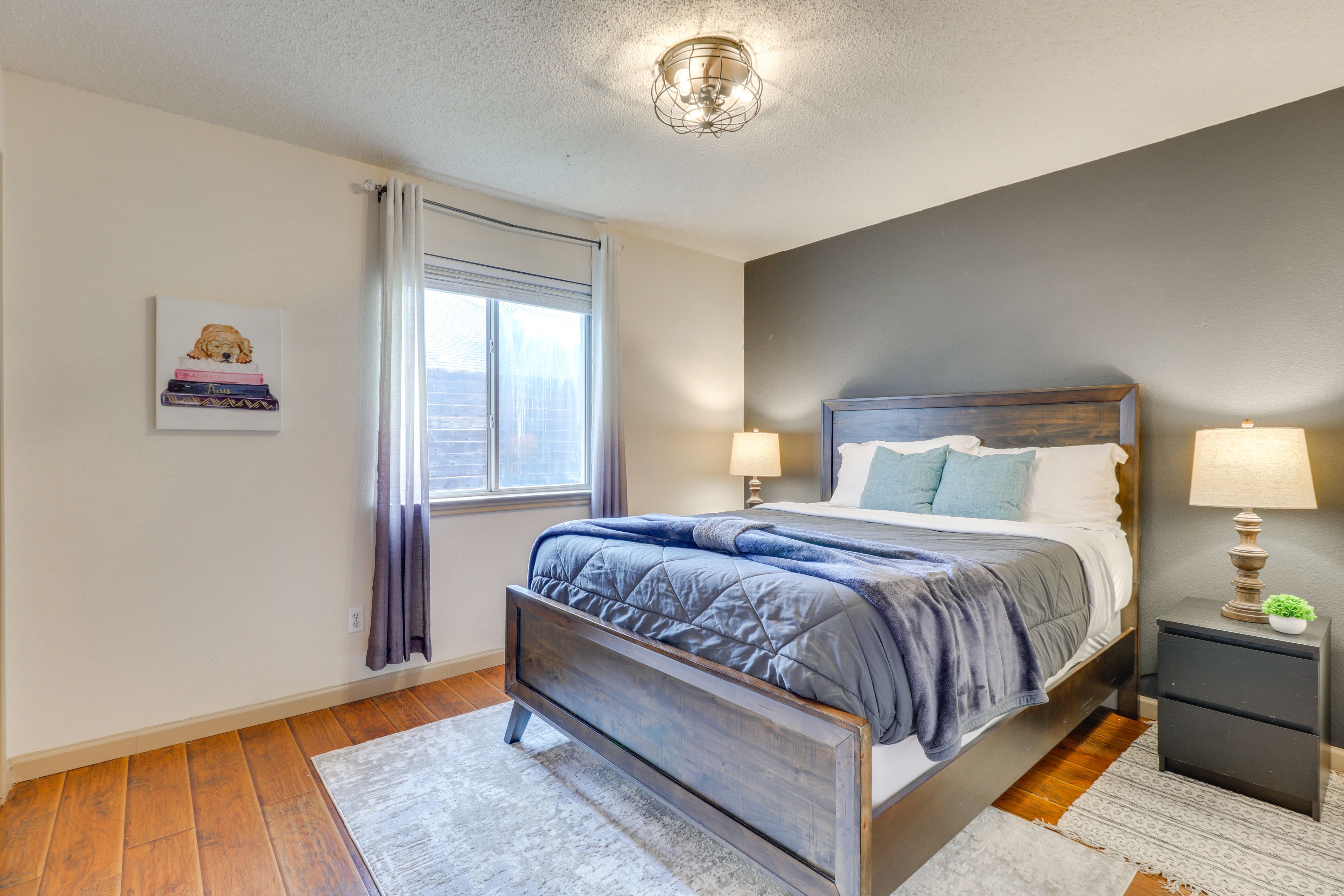 Bedroom 3 | Queen Bed
