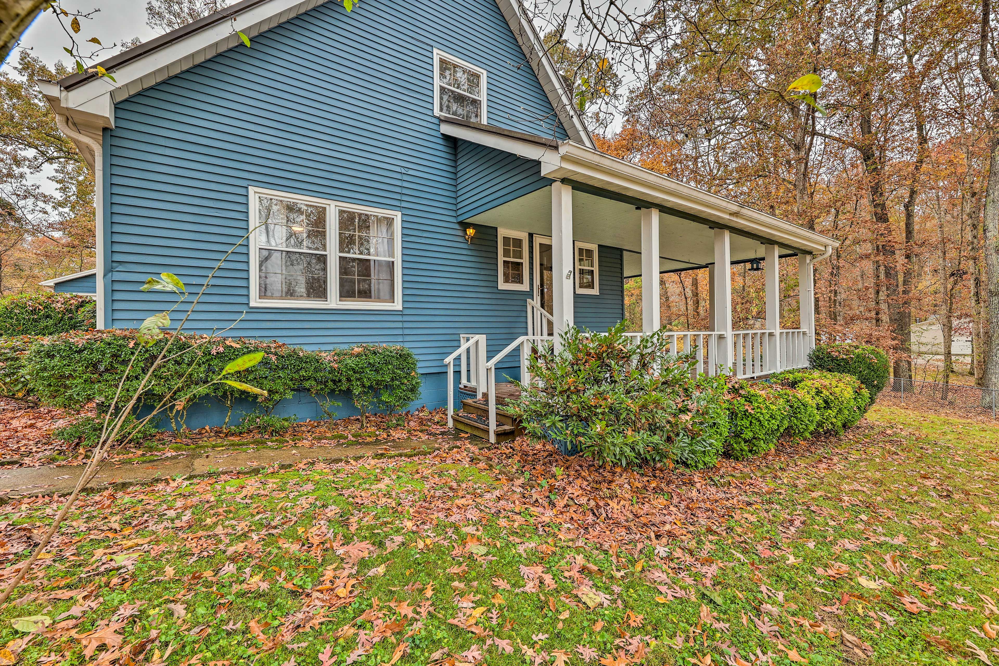 Fenced-In Yard | 2 Stairs Required