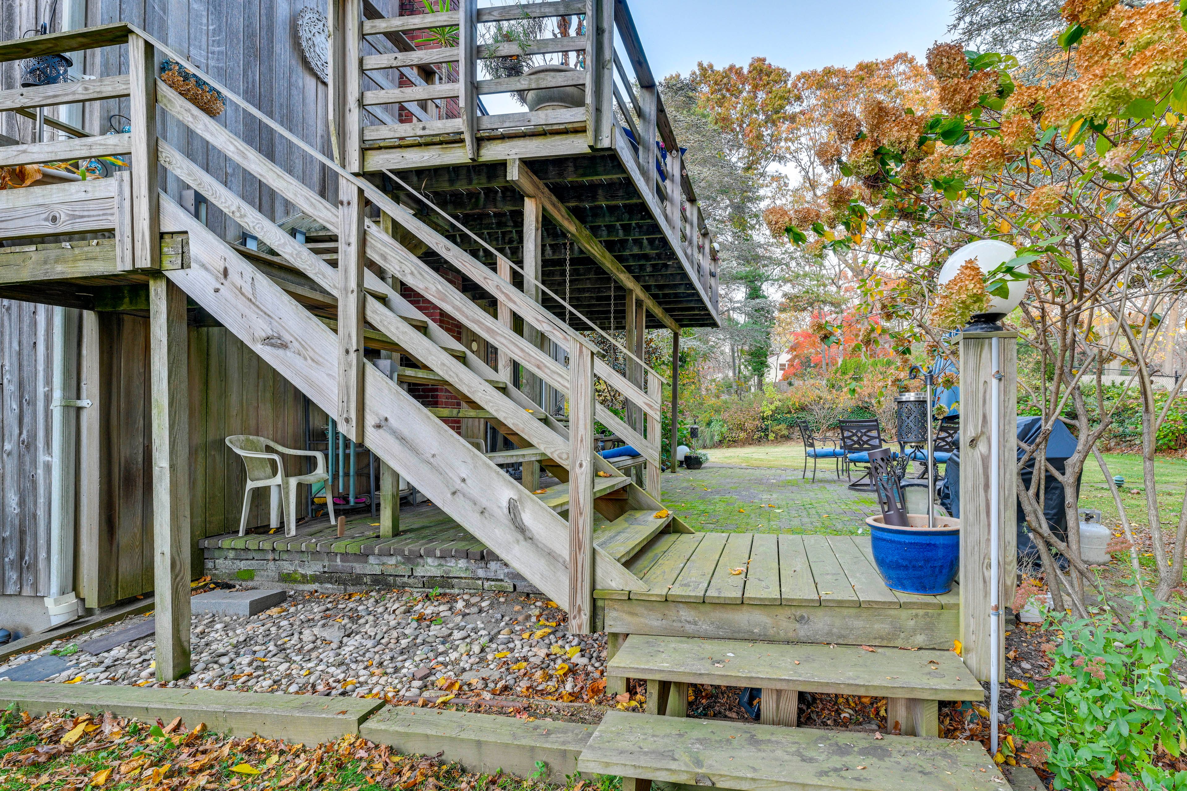Stairs to Access Unit | Backyard Not Available