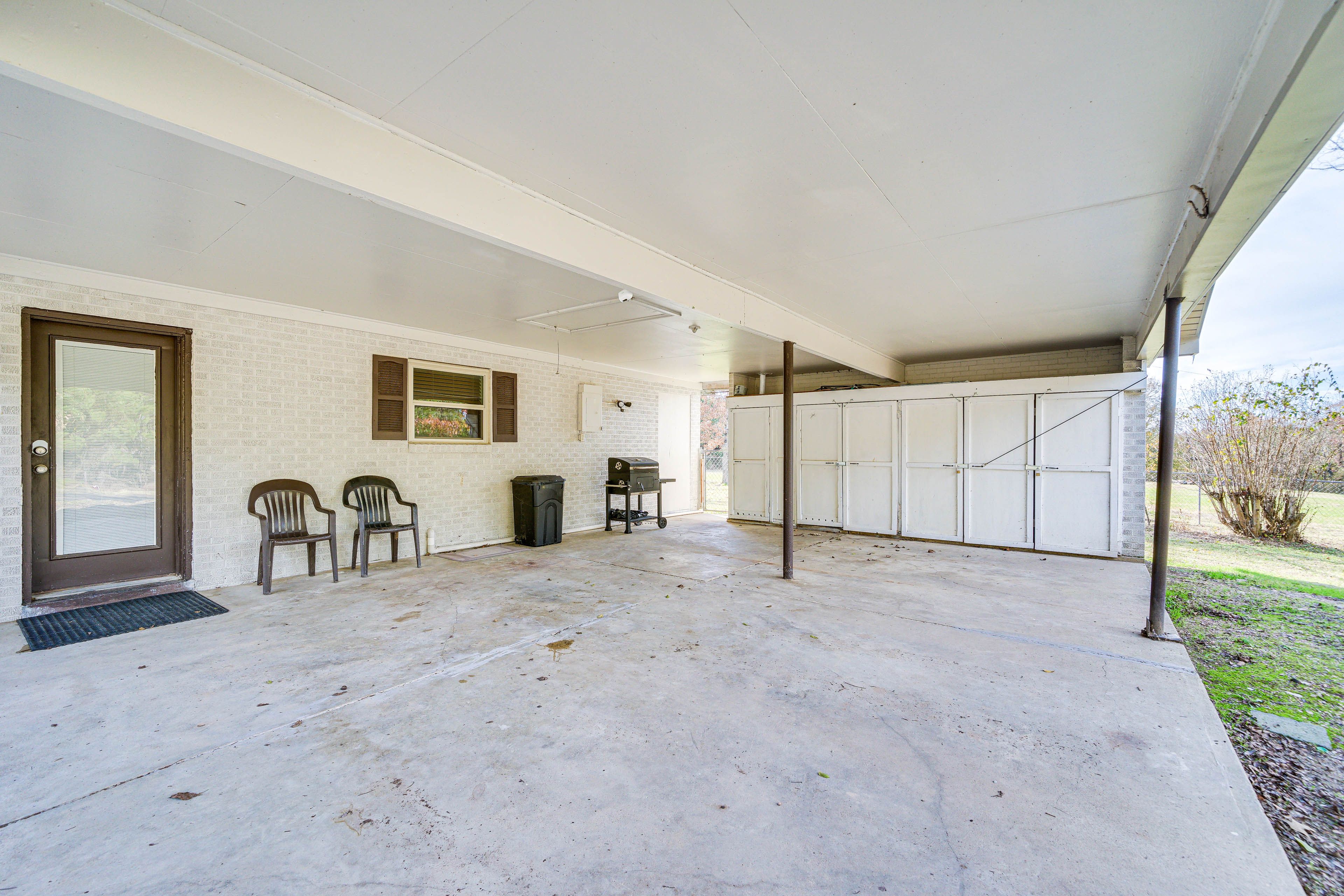 Parking | Carport (2 Vehicles) | Trailer Parking Allowed On-Site