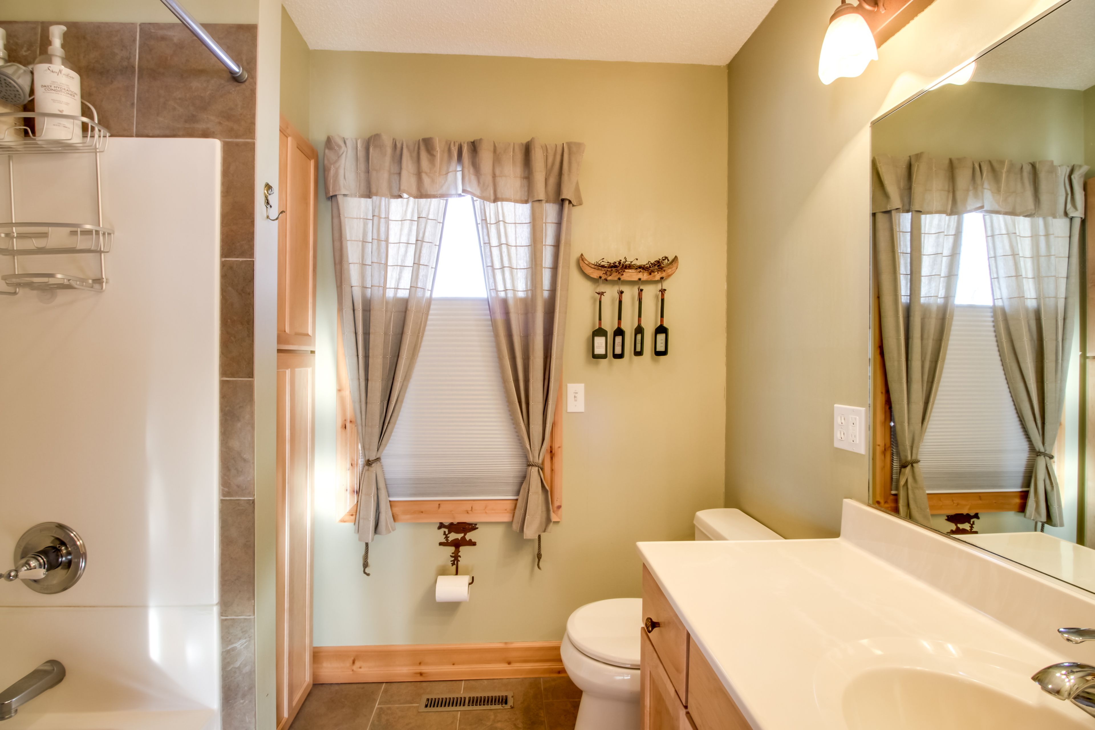 Full Bathroom | Hair Dryer