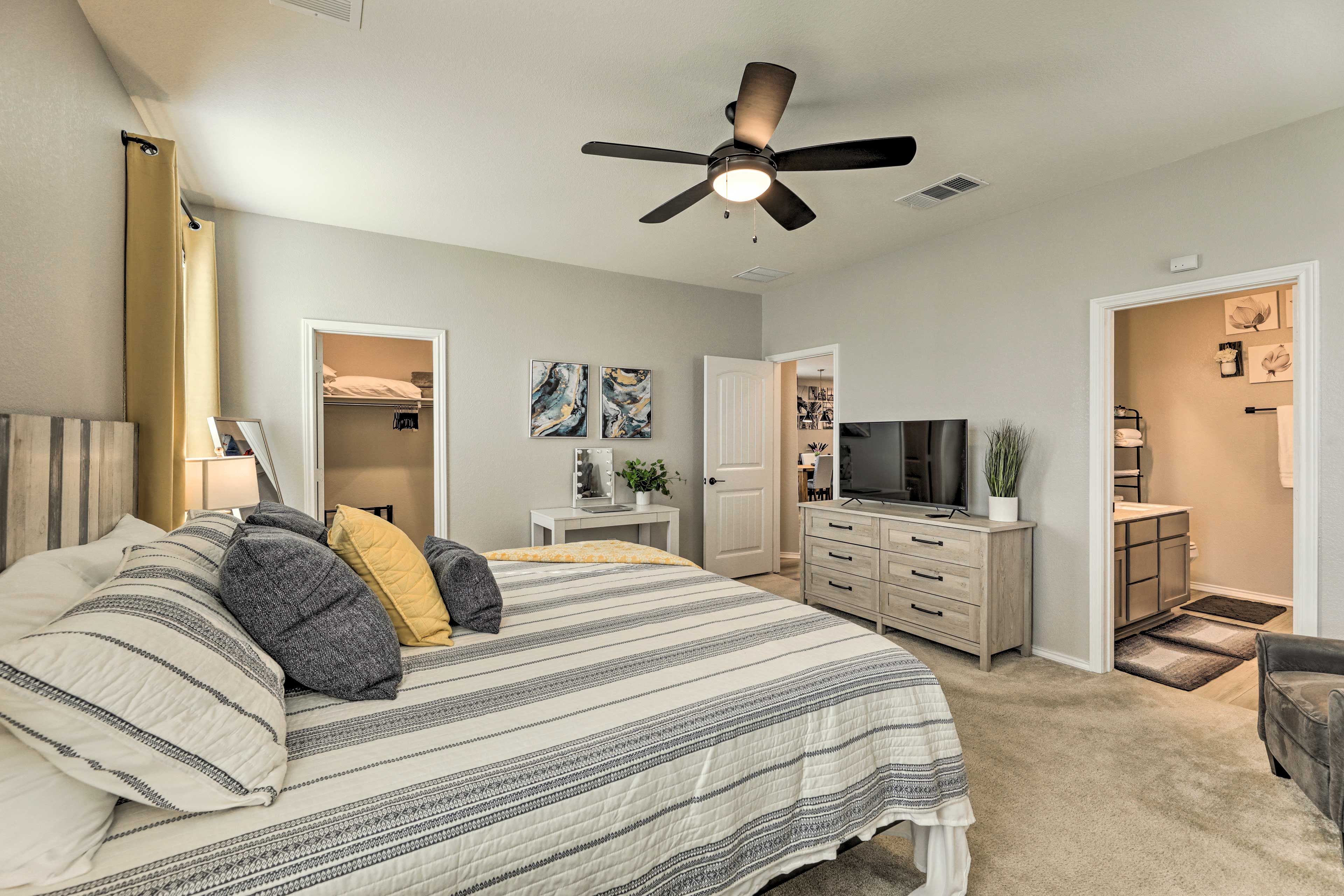Bedroom 1 | En-Suite Bathroom | Smart TV