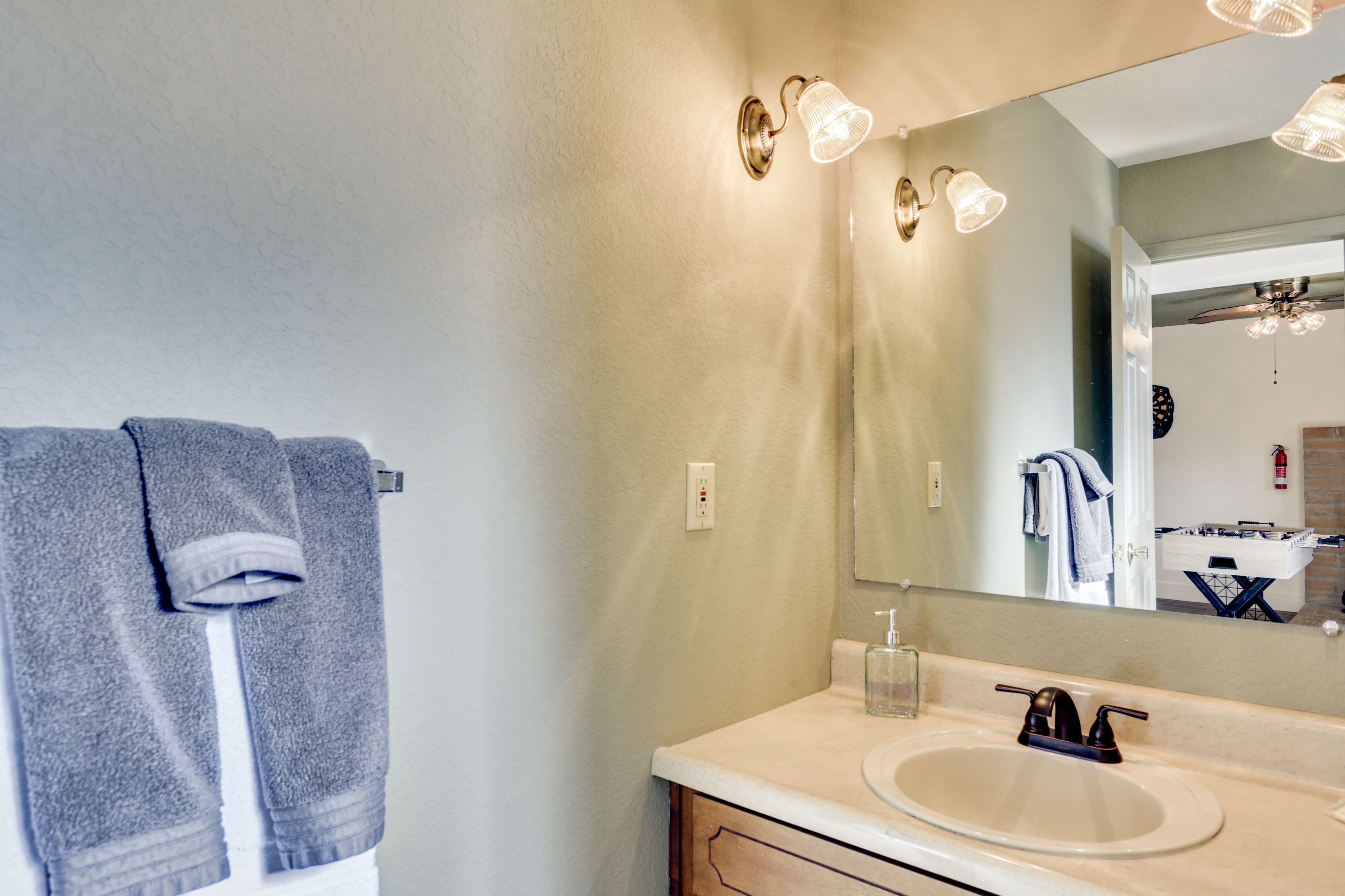 Full Bathroom