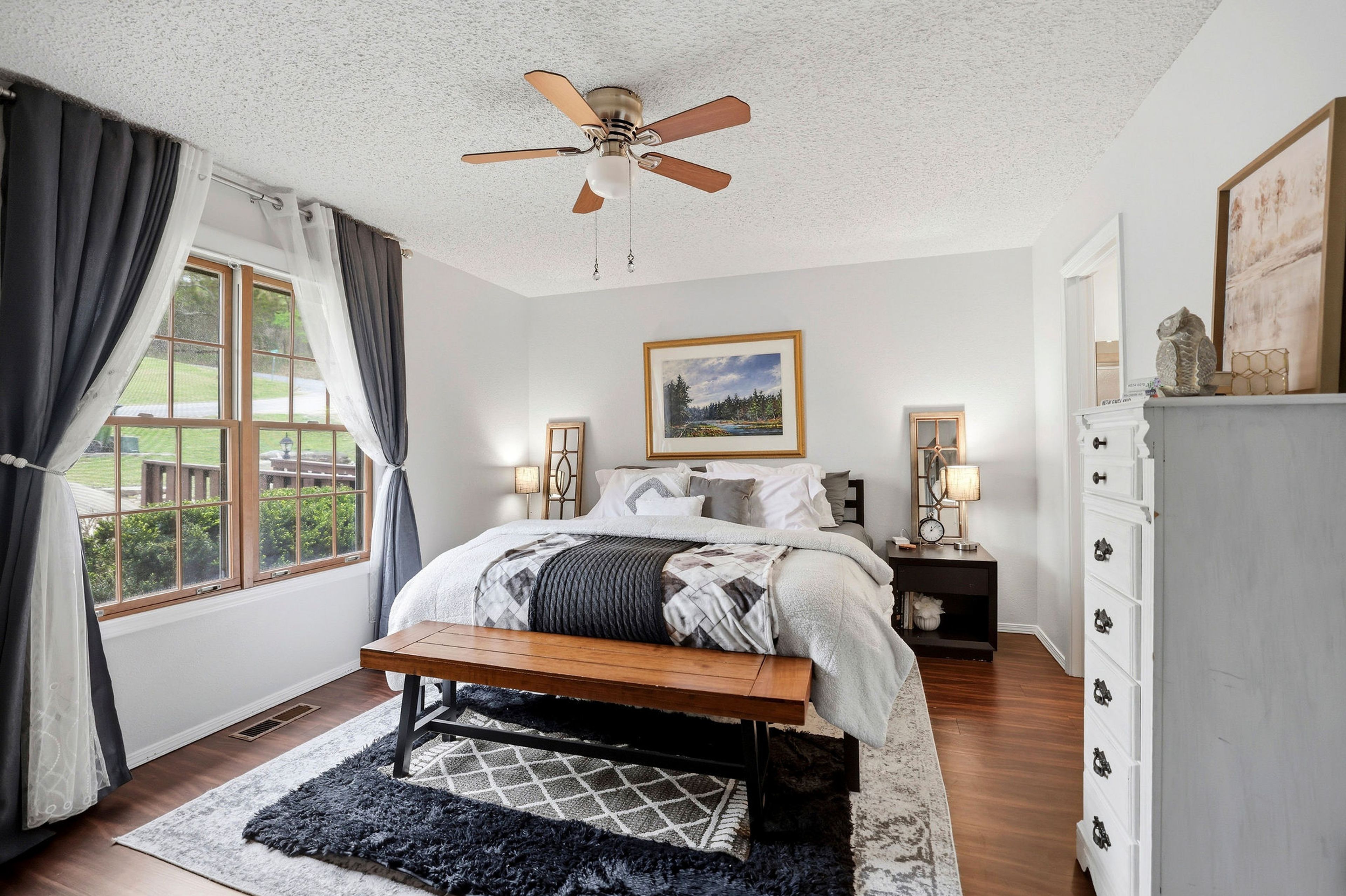 Bedroom 1 | King Bed | Linens Provided | Smart TV