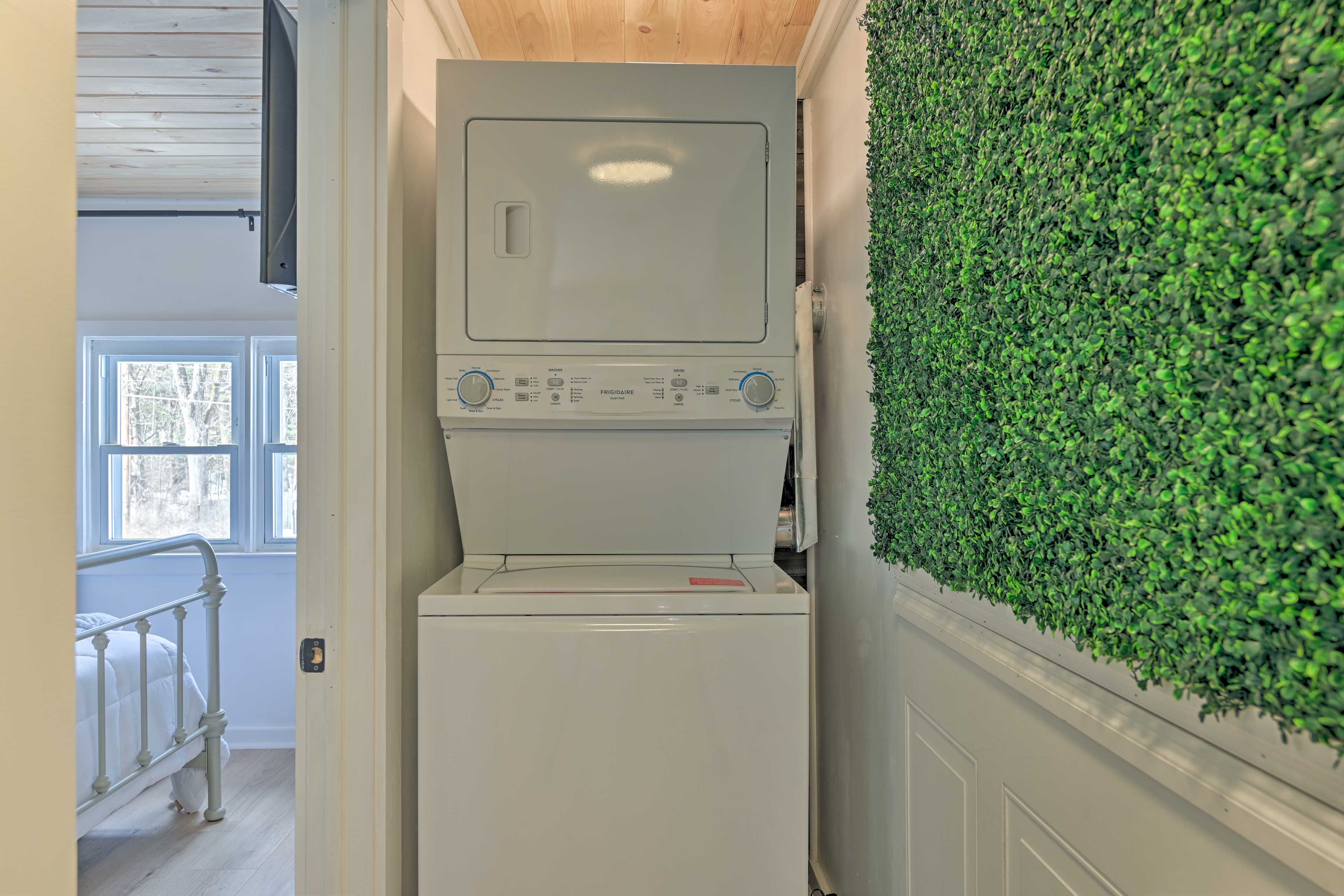 Washer & Dryer | Detergent Provided