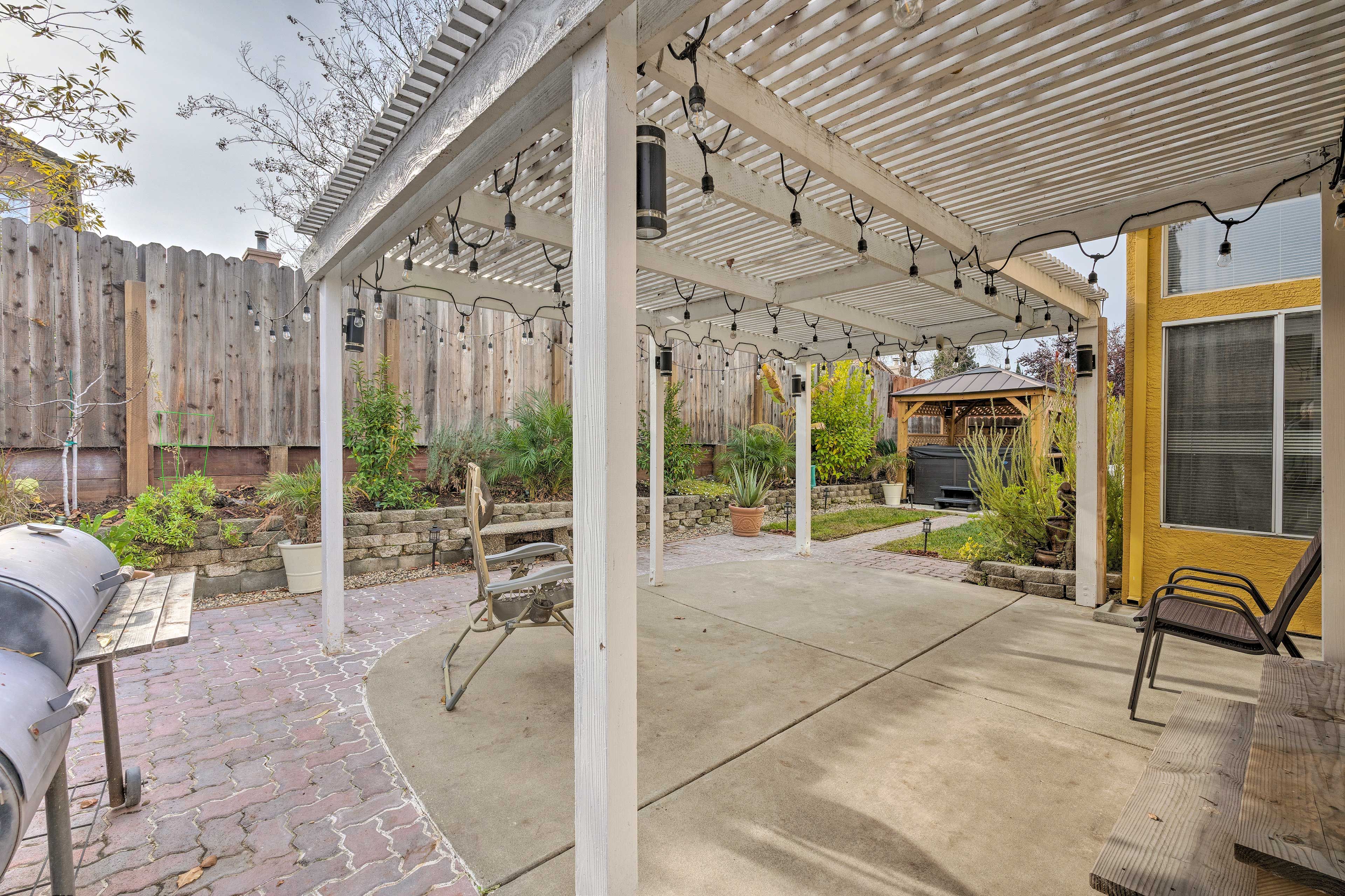 Patio | Grill | Outdoor Seating