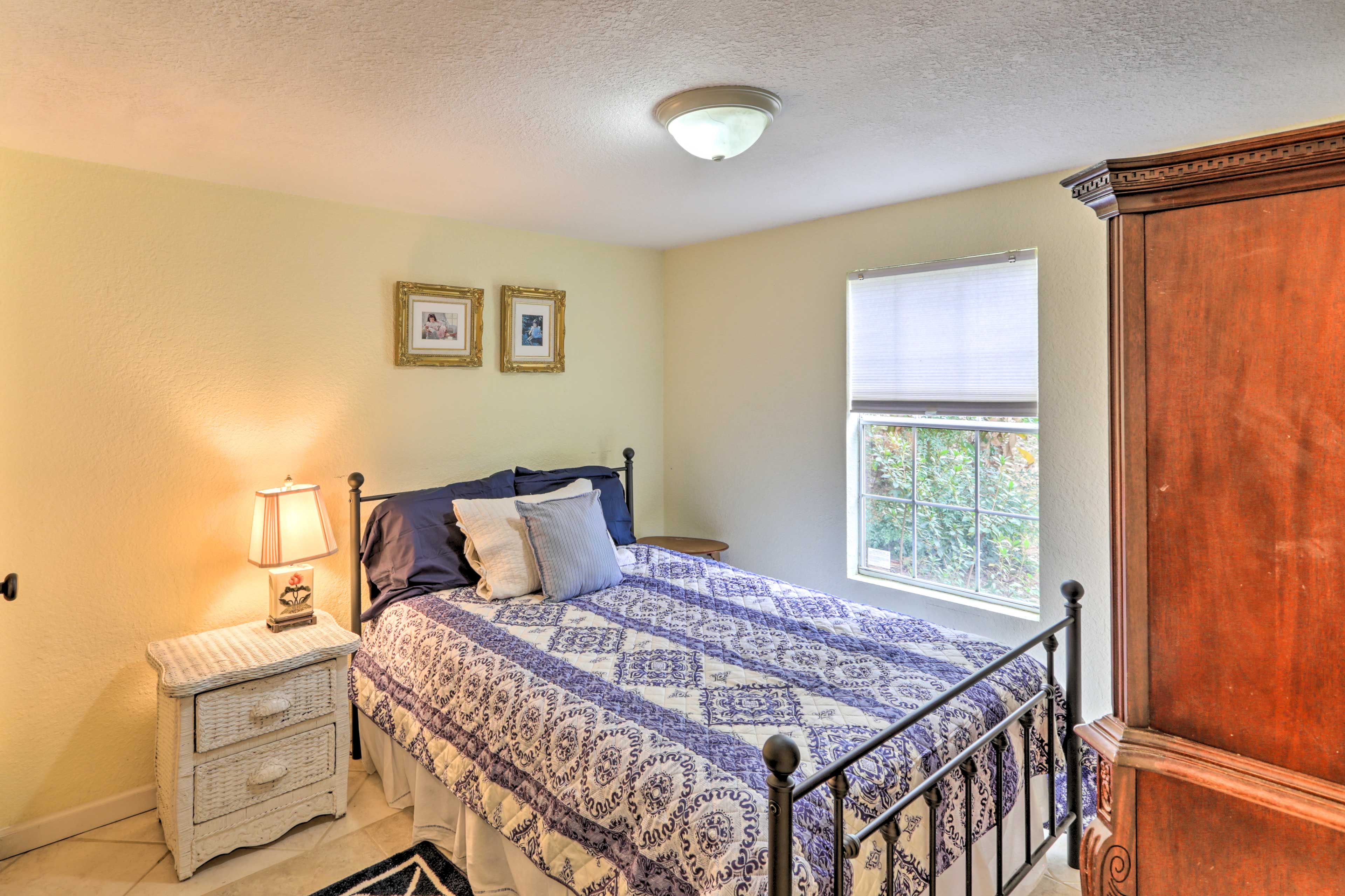 Bedroom 2 | Full Bed | Linens Provided