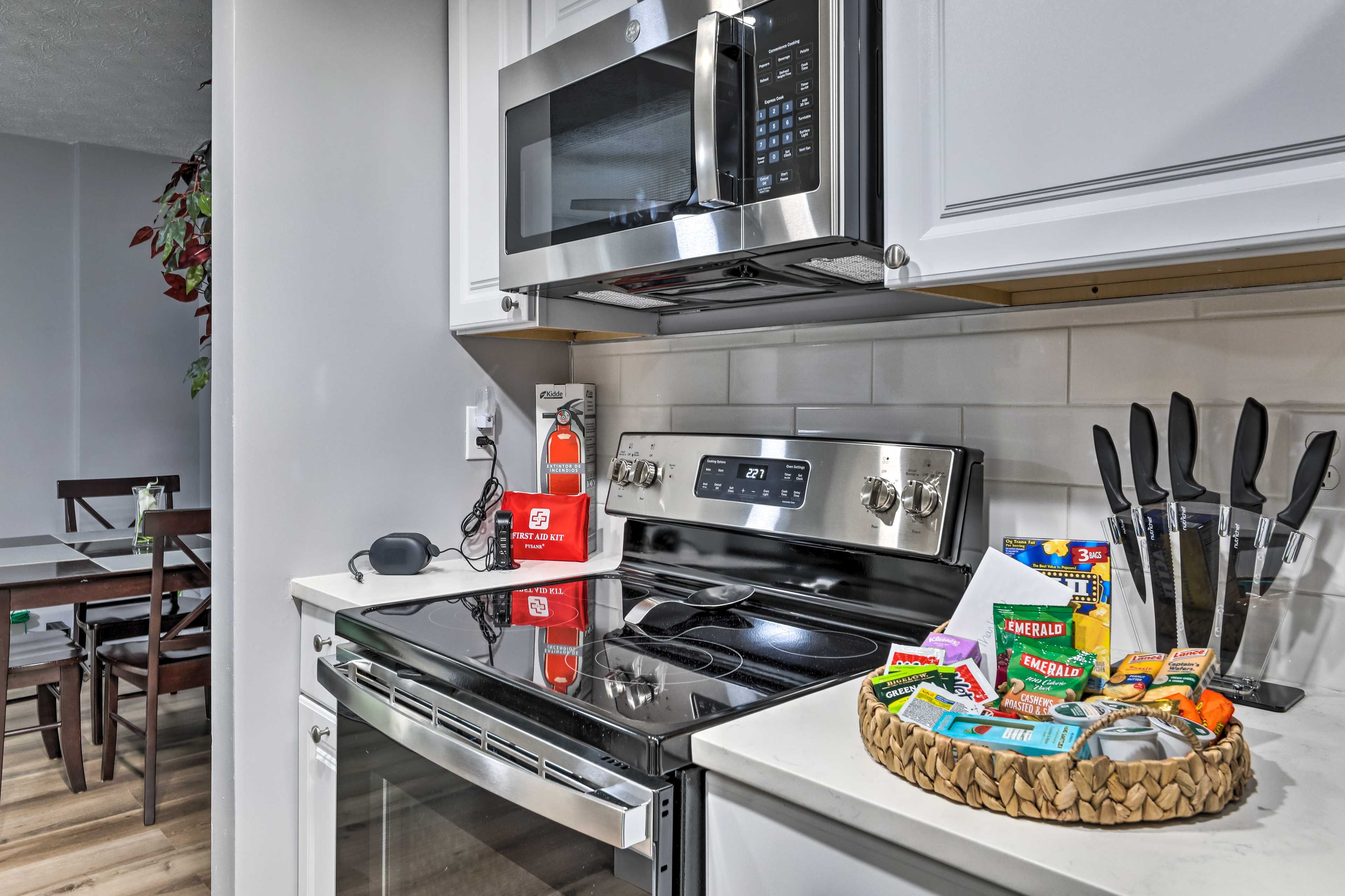 Kitchen | Cooking Basics | Dishware & Flatware | Toaster | Toaster Oven | Spices