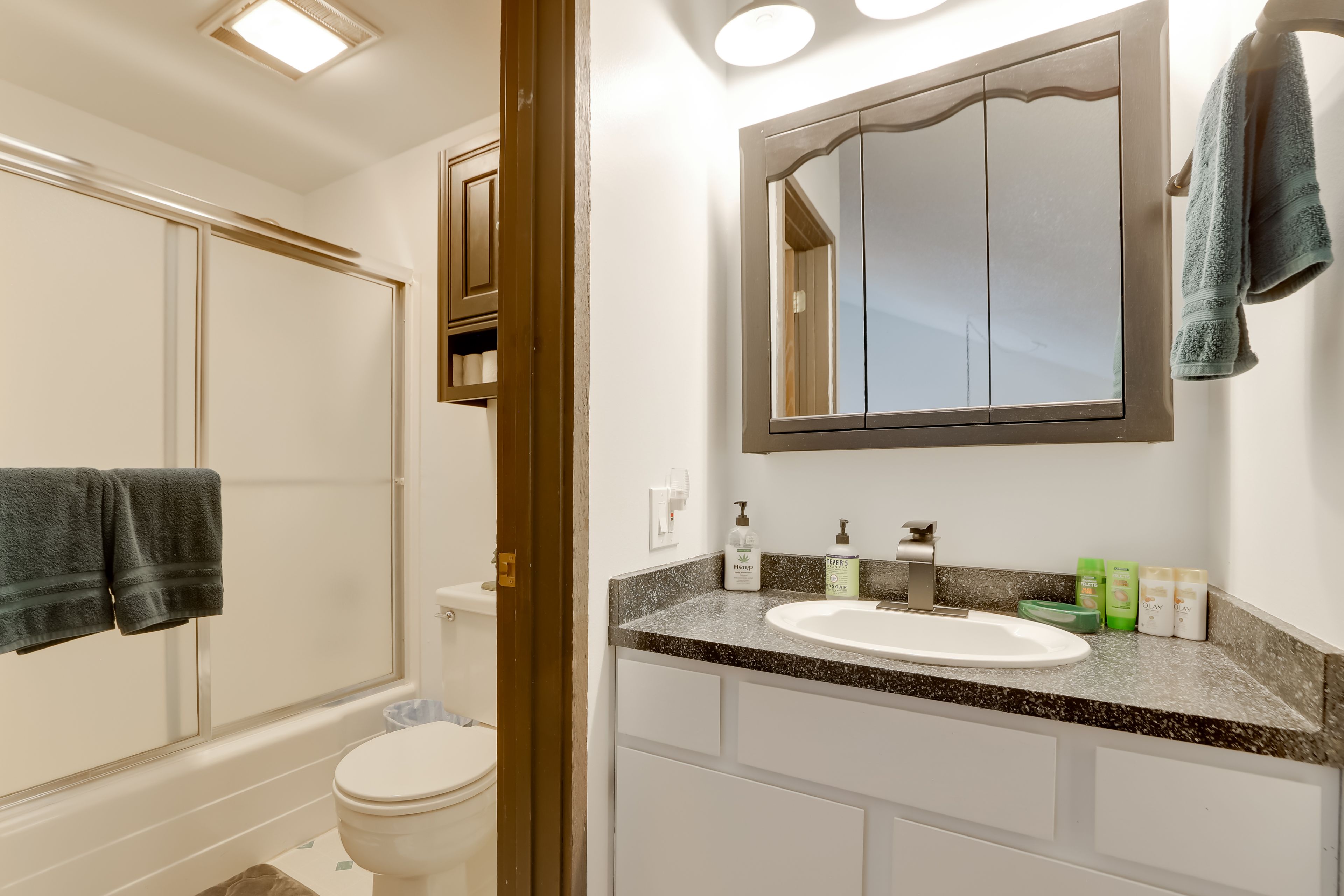 Full Bathroom | 2nd Floor | Hair Dryer