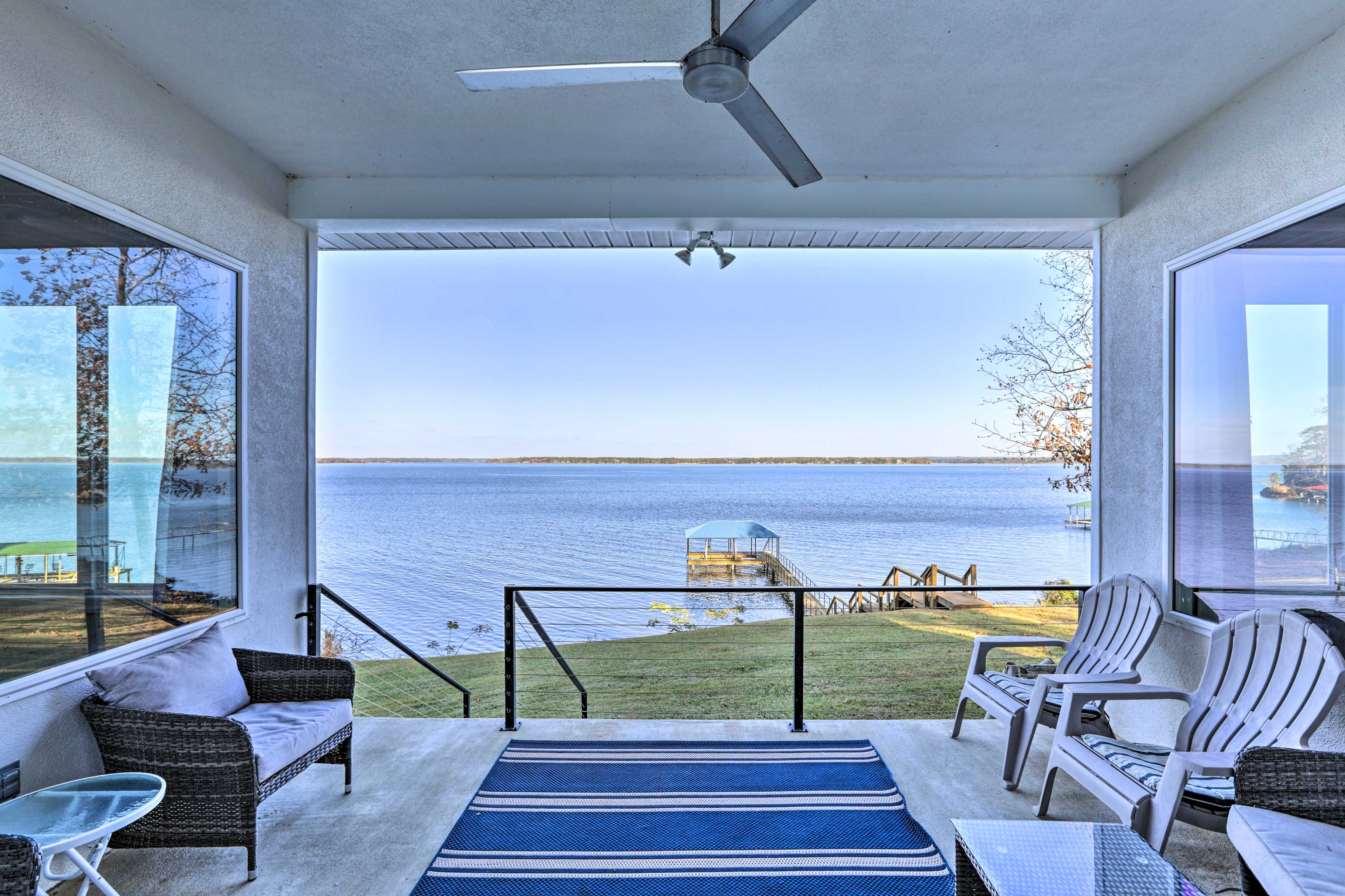 Abbeville Vacation Rental | 3BR | 3BA | 2,000 Sq Ft | Step-Free Access