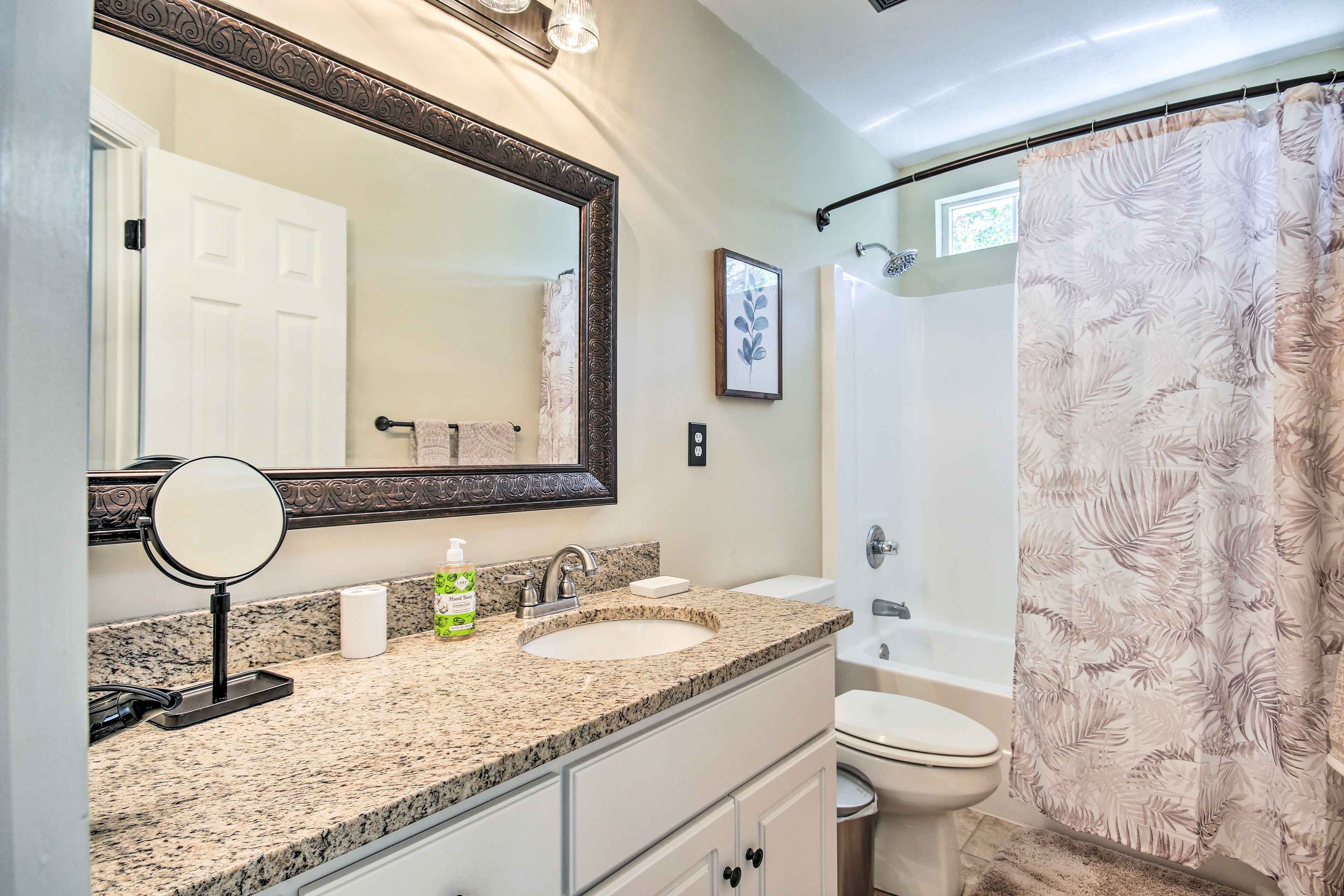 Bathroom | Towels Provided
