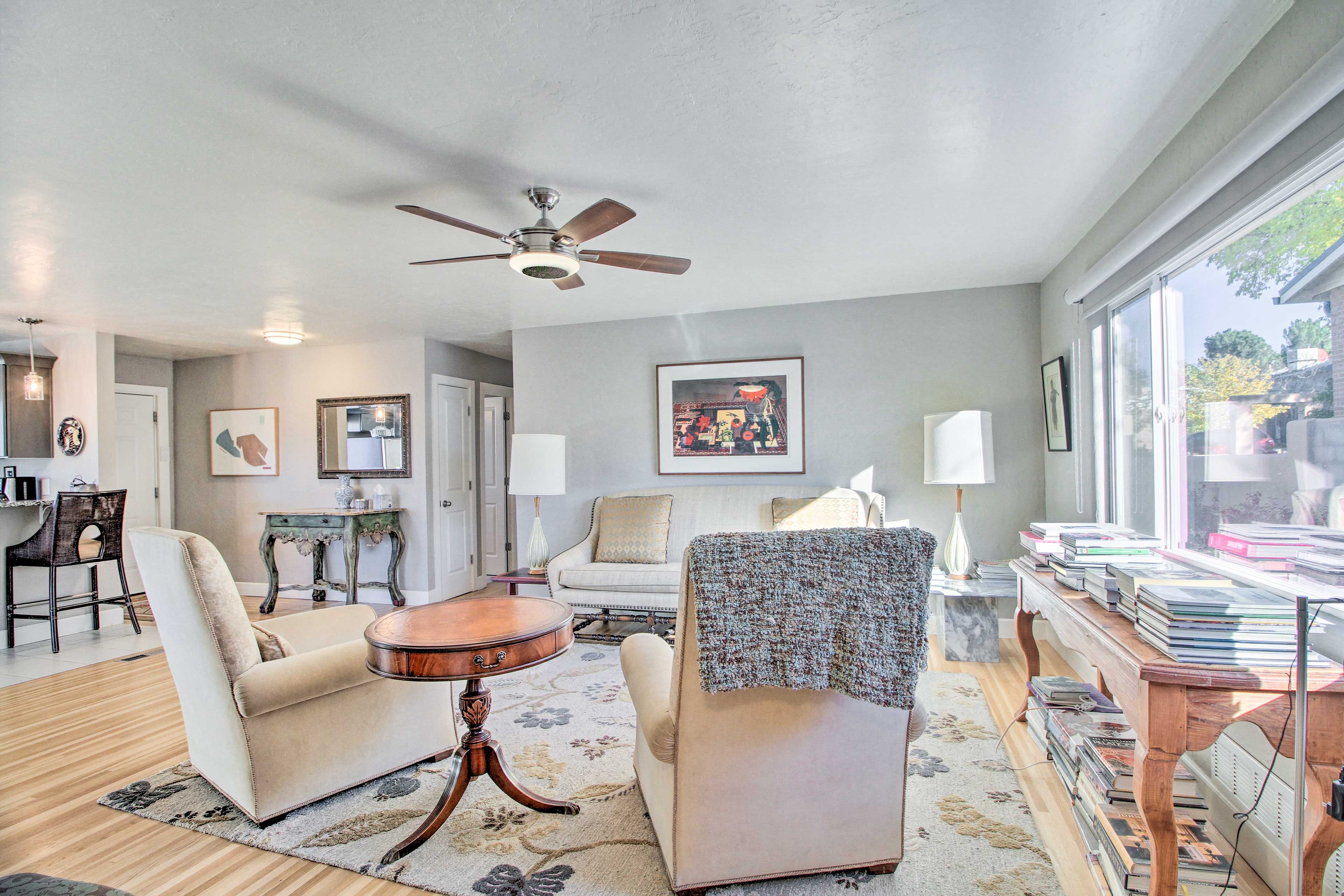 Living Room | Central A/C | Free WiFi