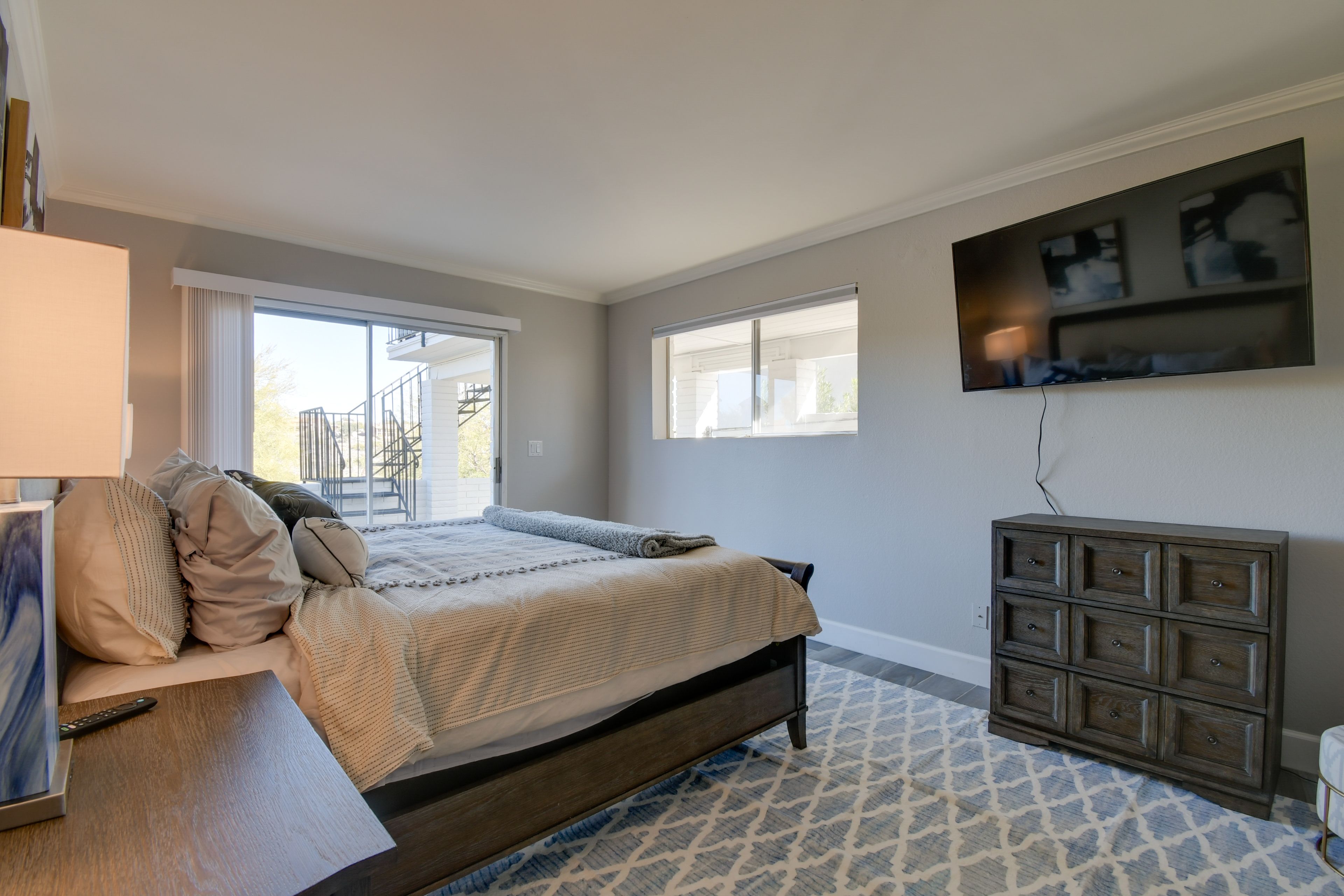 Bedroom 1 | King Bed | Main Level | Linens Provided | Smart TV