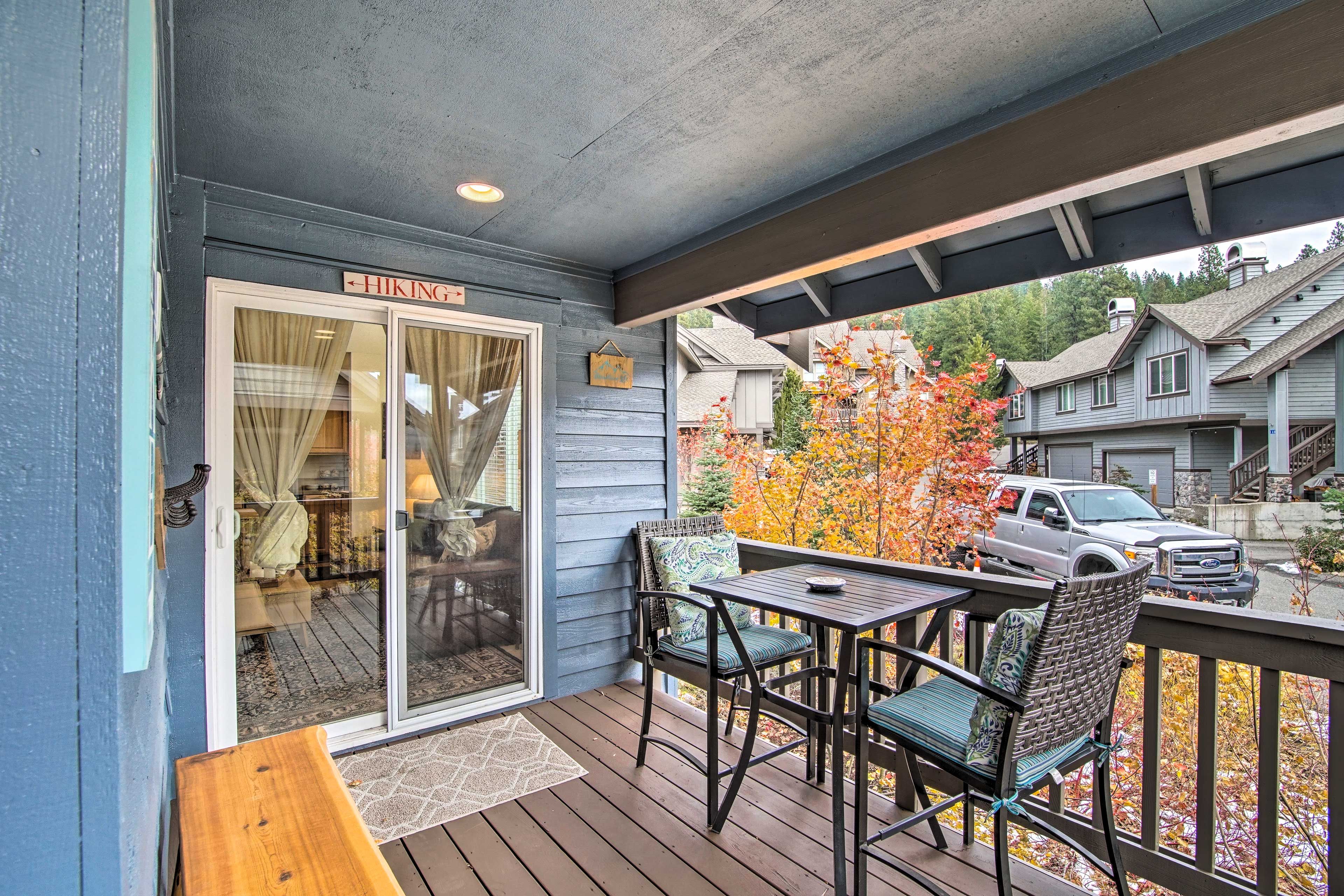 Private Balcony | Outdoor Dining
