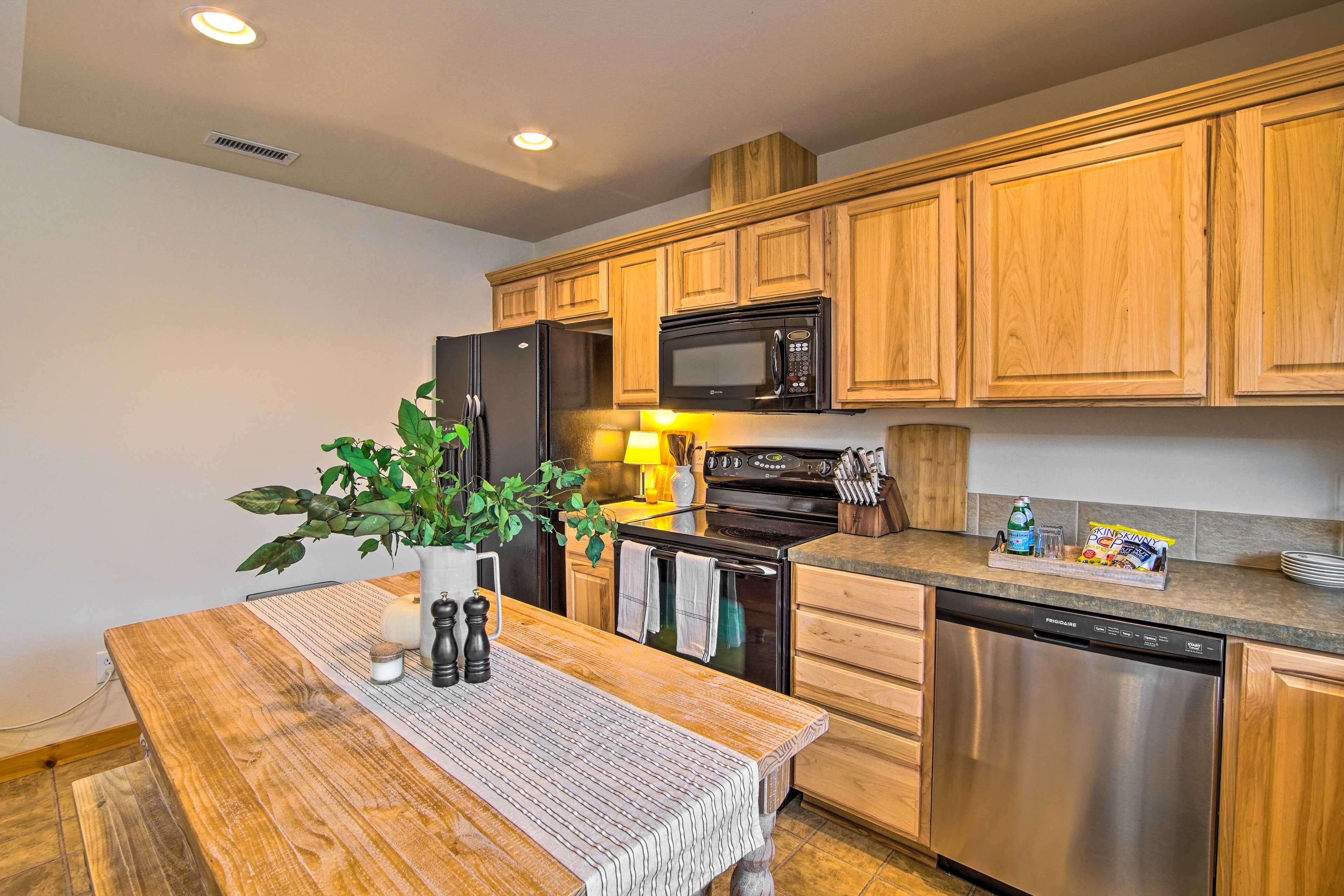Kitchen & Dining Area | Coffee Maker